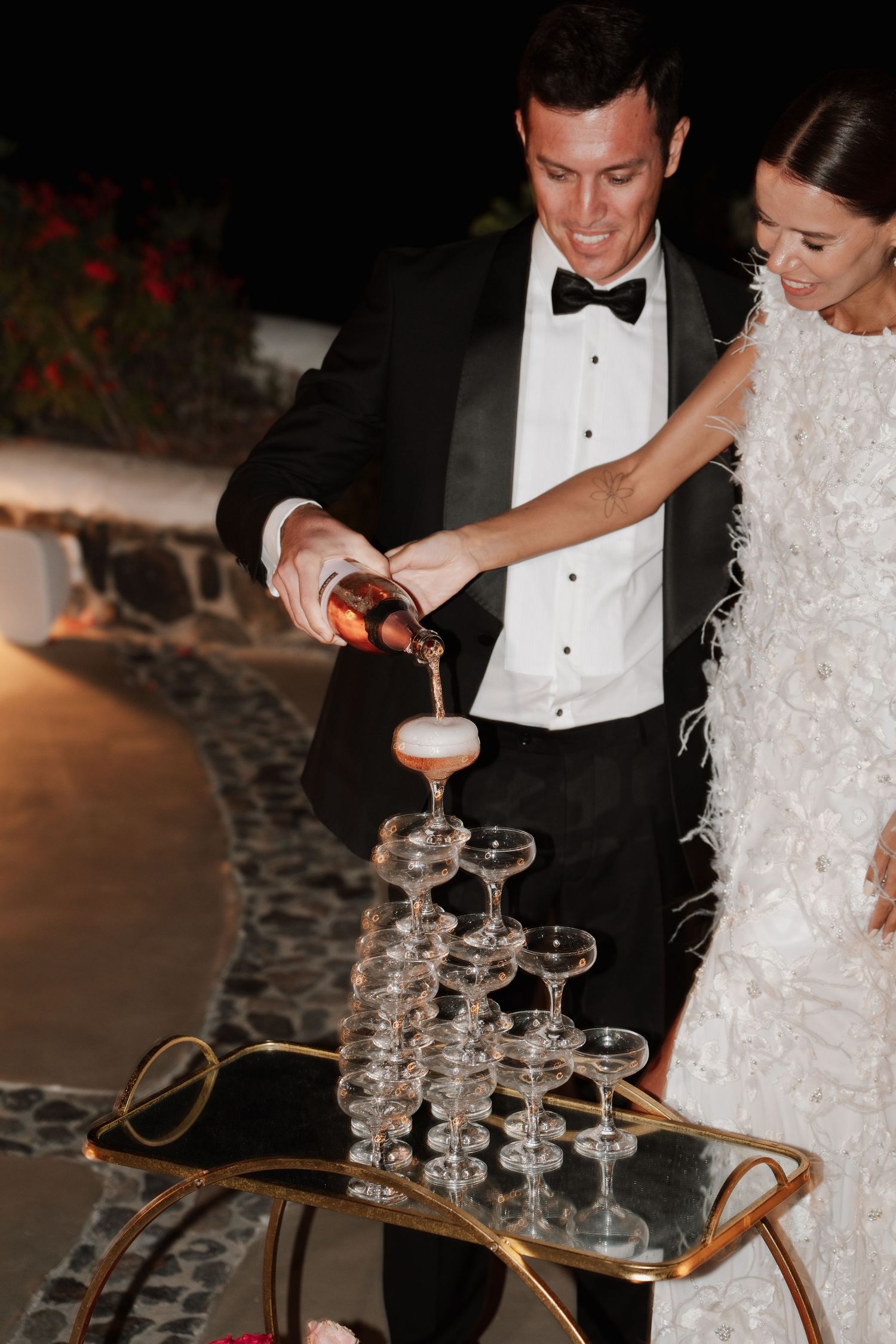 luxury santorini wedding photography caldera view bride groom golden hour santorini photographer

santorini proposal photoshoot romantic cou