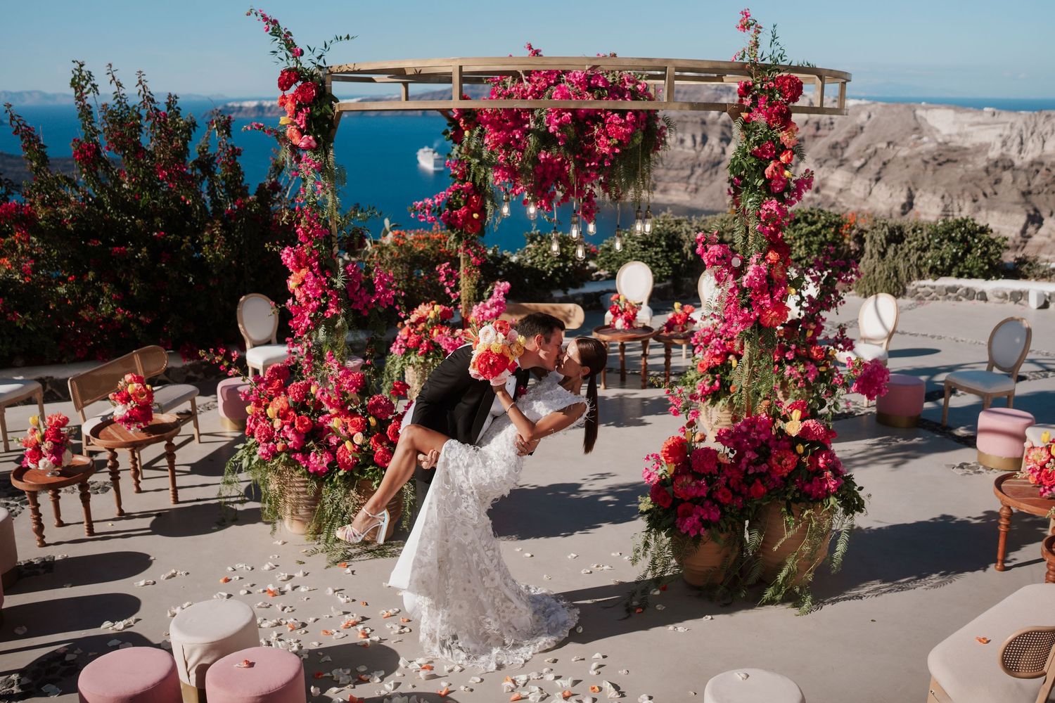 luxury santorini wedding photography caldera view bride groom golden hour santorini photographer

santorini proposal photoshoot romantic cou
