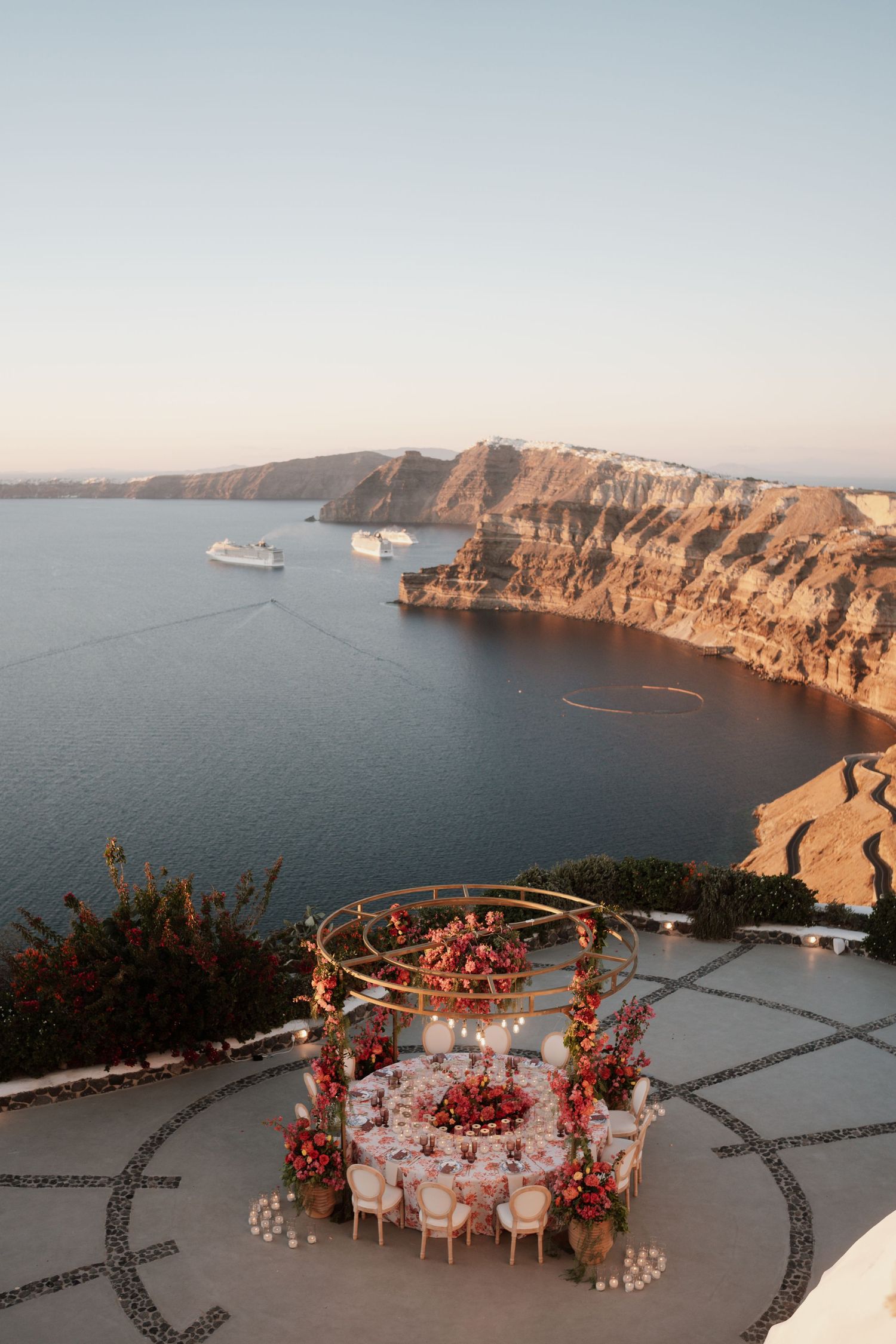 wedding-photographer-oia-santorini