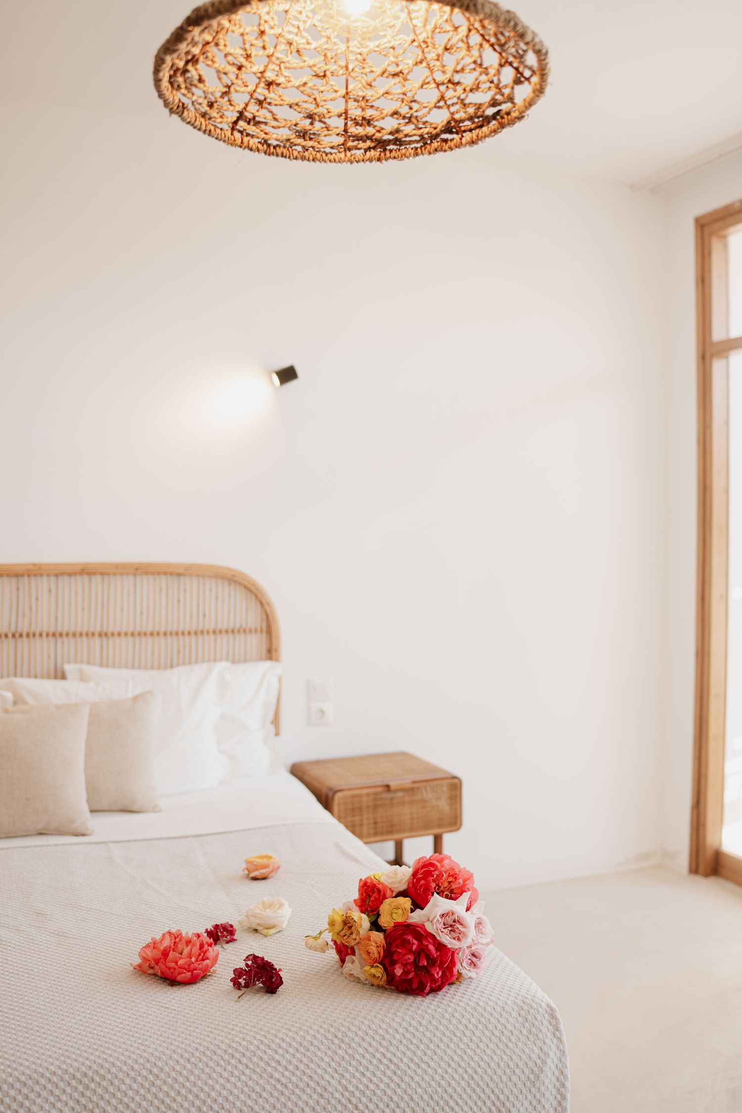 luxury santorini wedding photography caldera view bride groom sunset santorini photographer