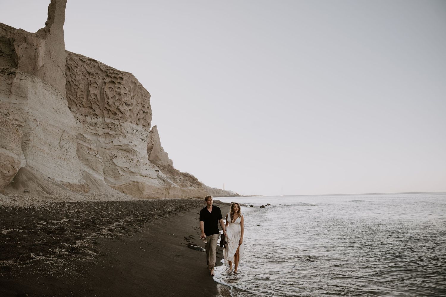 santorini wedding ceremony caldera view luxury destination wedding photographer santorini greece golden hour