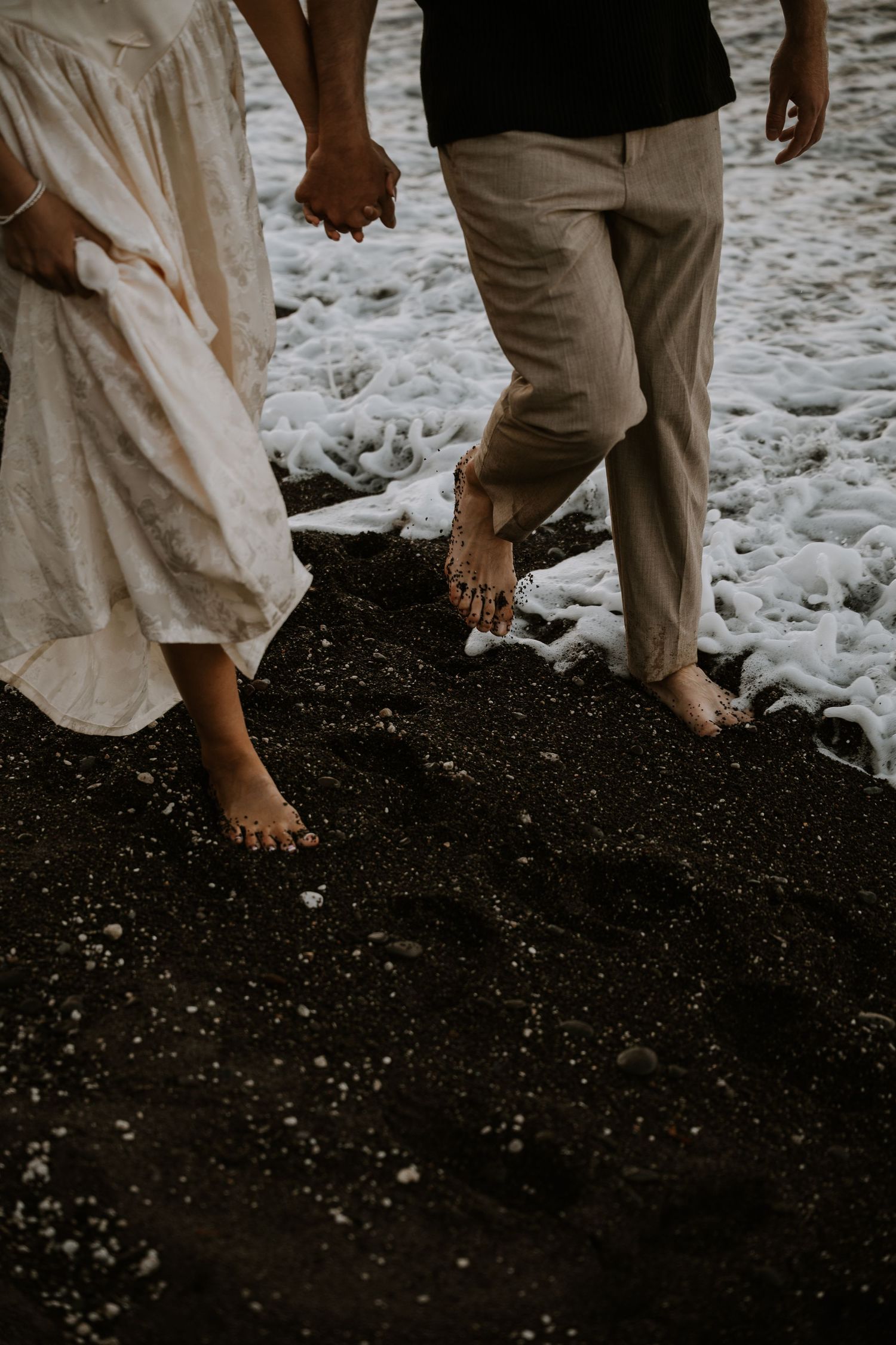 santorini engagement photoshoot cinematic couple oia santorini photographer luxury session