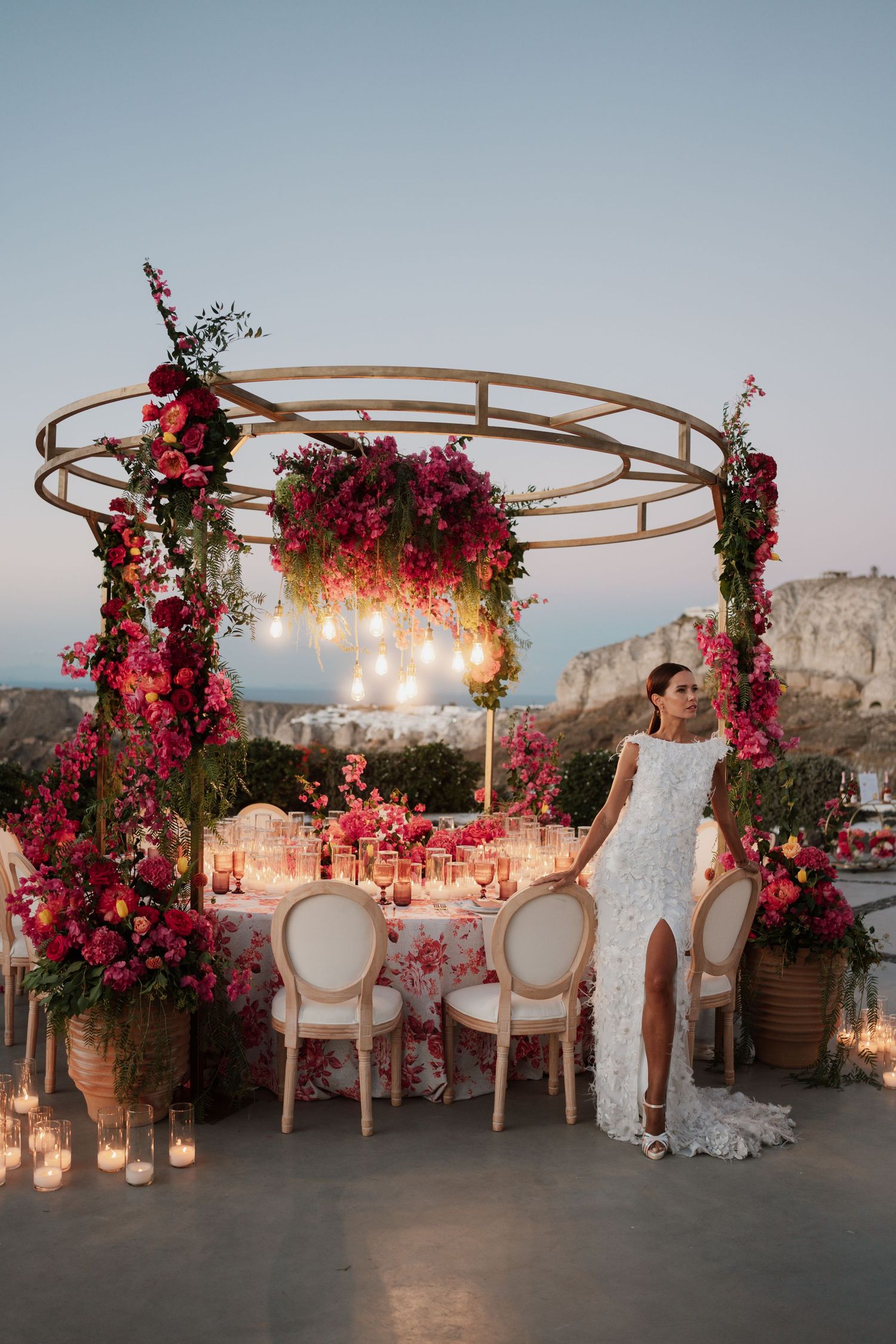 luxury santorini wedding photography caldera view bride groom golden hour santorini photographer

santorini proposal photoshoot romantic cou