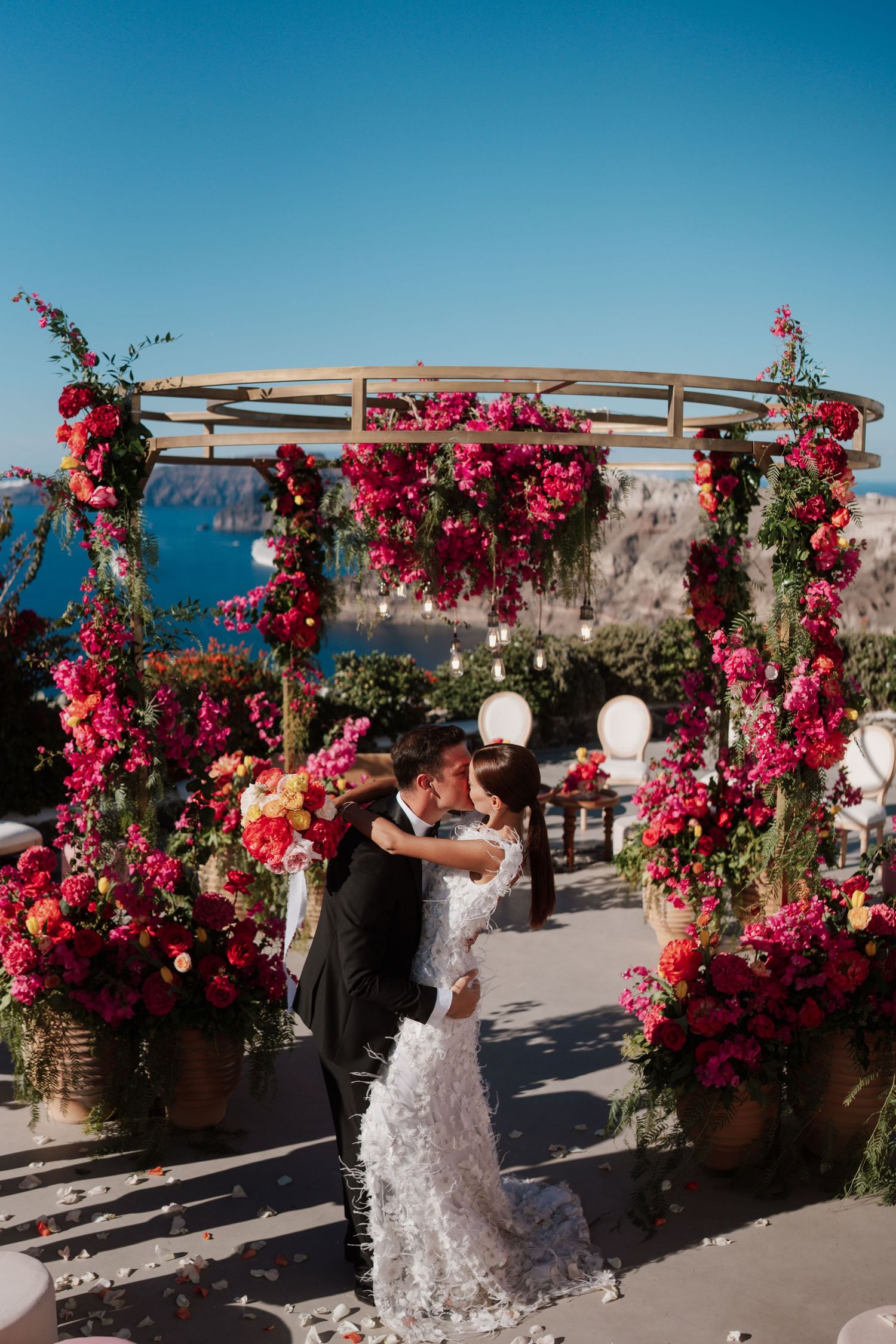 luxury santorini wedding photography caldera view bride groom golden hour santorini photographer

santorini proposal photoshoot romantic cou