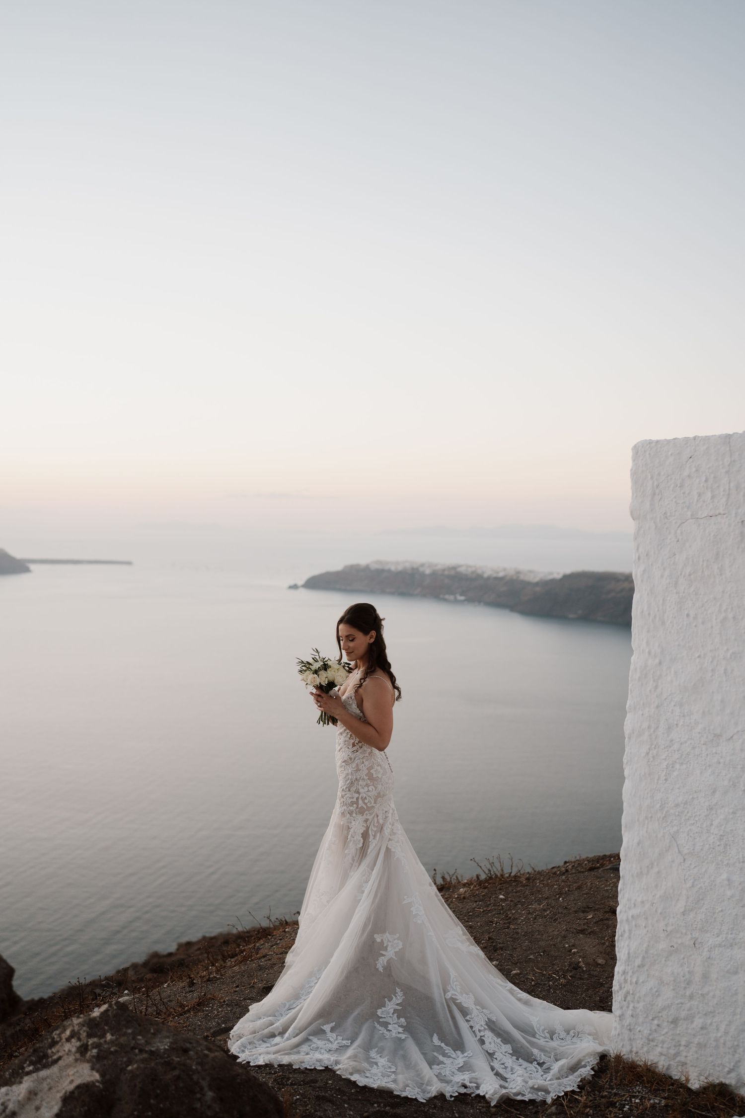 luxury santorini wedding photography caldera view bride groom sunset santorini photographer