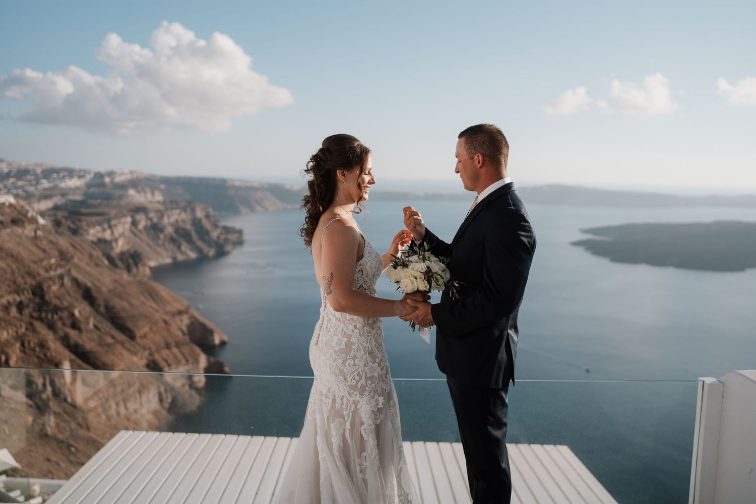 wedding-photographer-oia-santorini