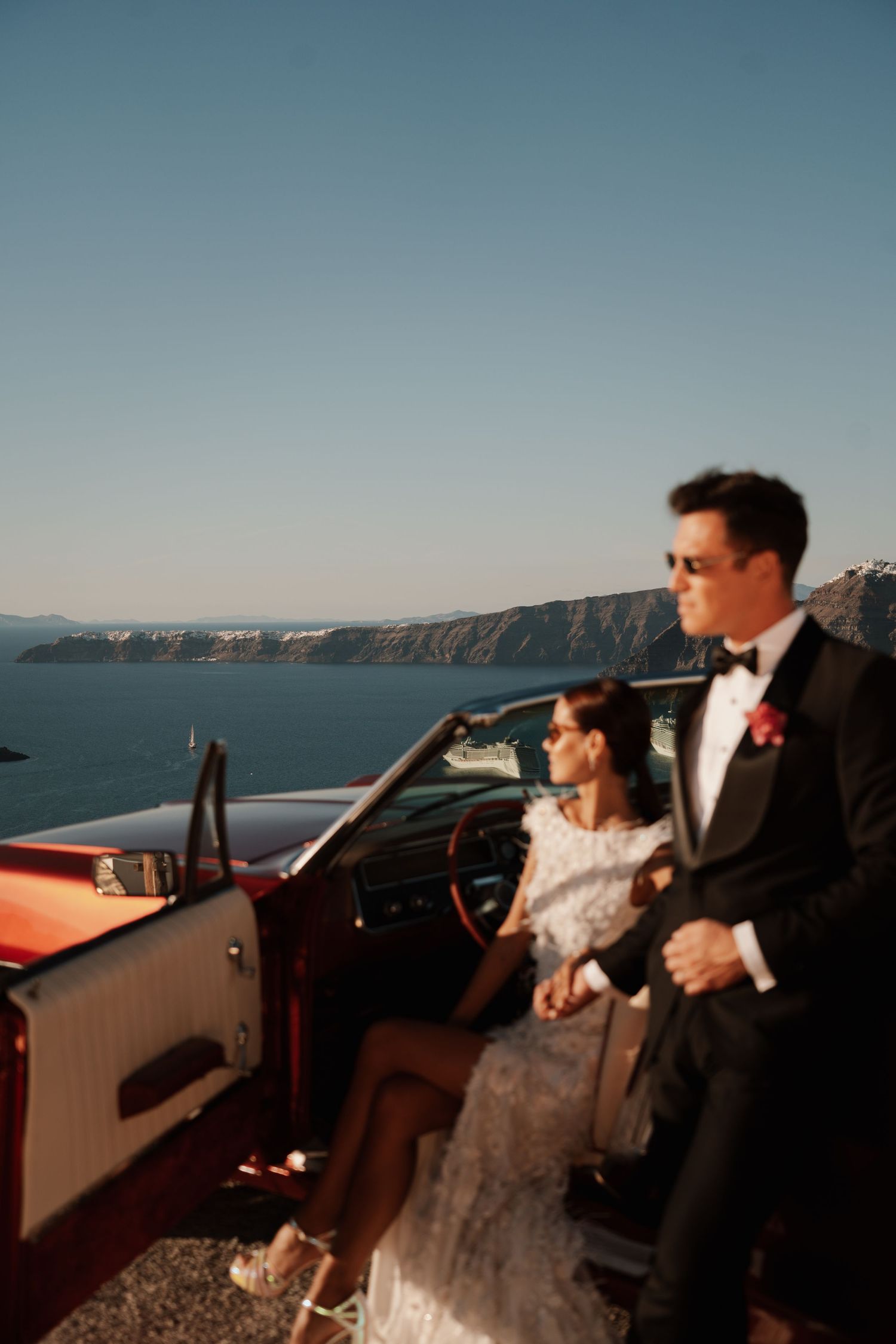 luxury santorini wedding photography caldera view bride groom sunset santorini photographer