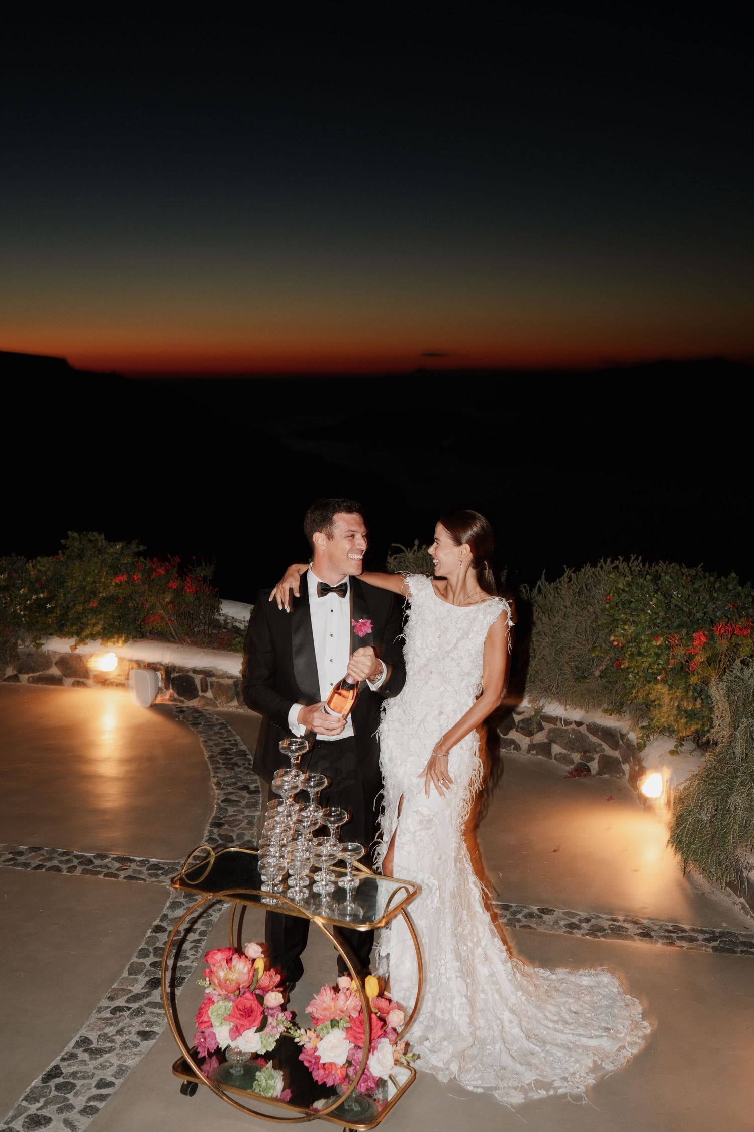 luxury santorini wedding photography caldera view bride groom golden hour santorini photographer

santorini proposal photoshoot romantic cou