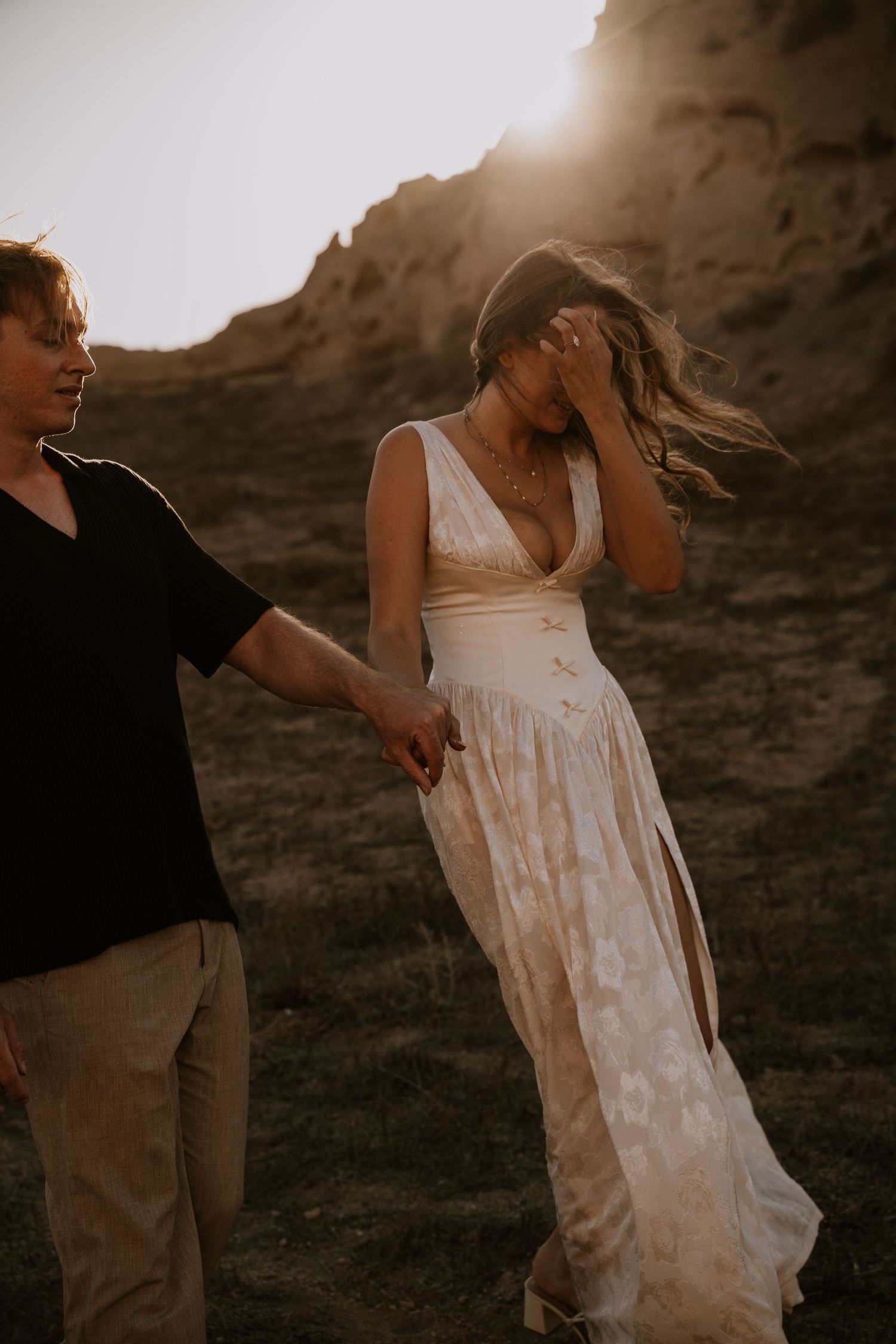 santorini wedding photographer golden hour couple ceremony luxury destination wedding greece

romantic santorini wedding photoshoot caldera