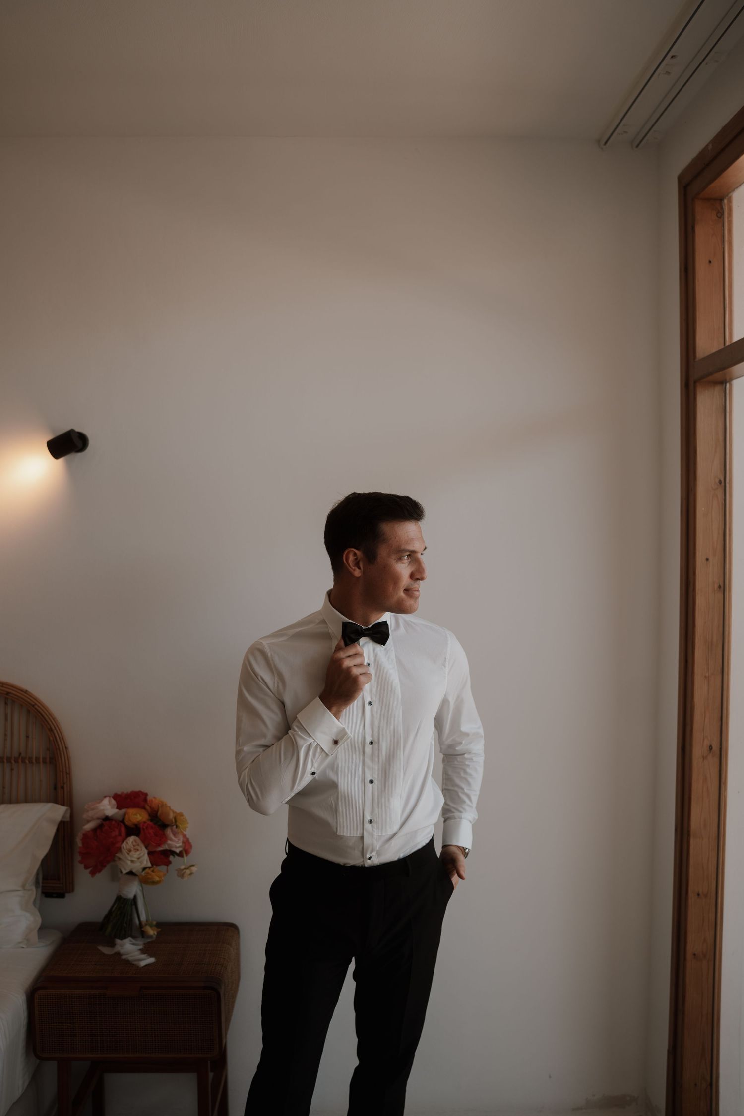 wedding-photographer-oia-santorini