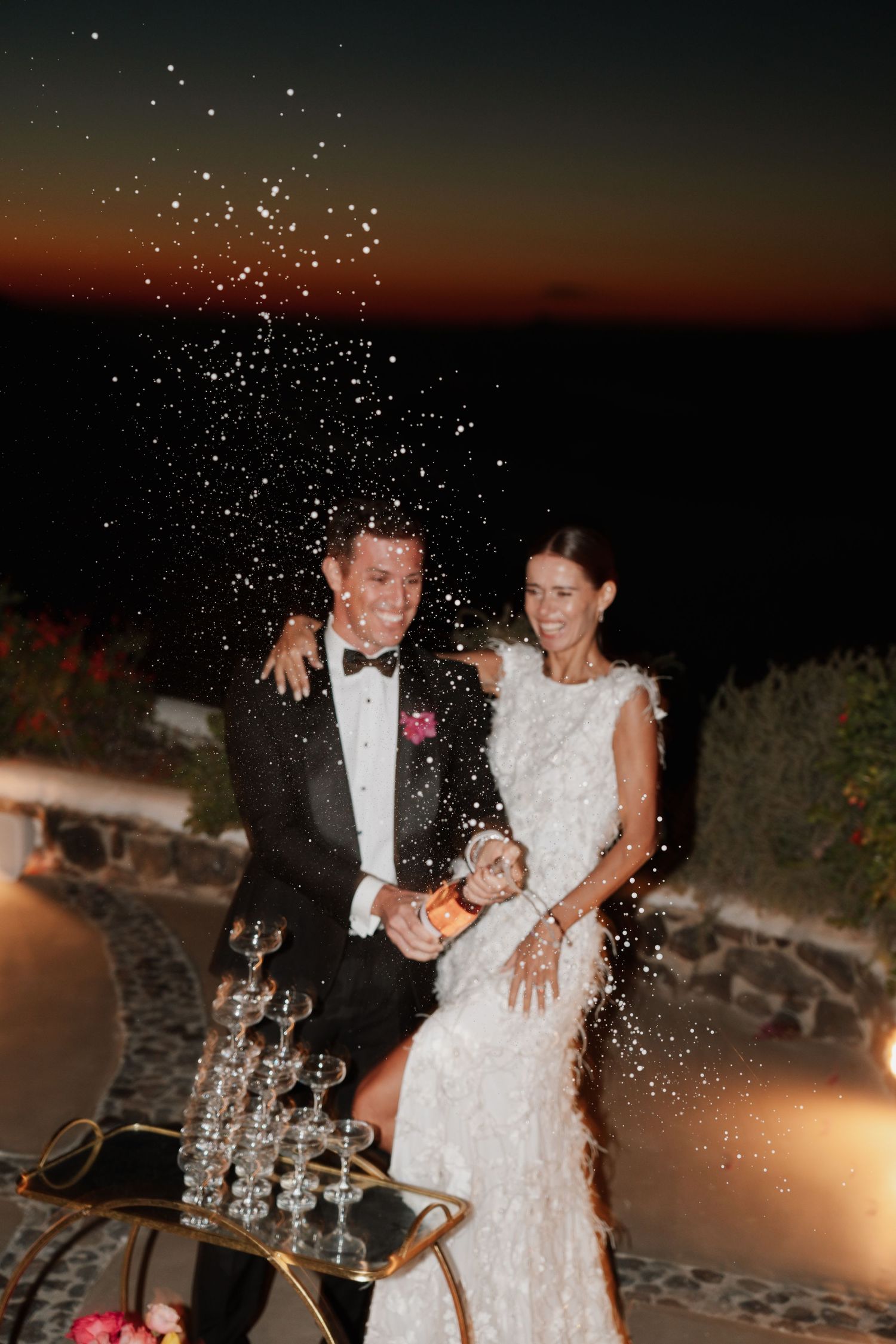 luxury santorini wedding photography caldera view bride groom golden hour santorini photographer

santorini proposal photoshoot romantic cou