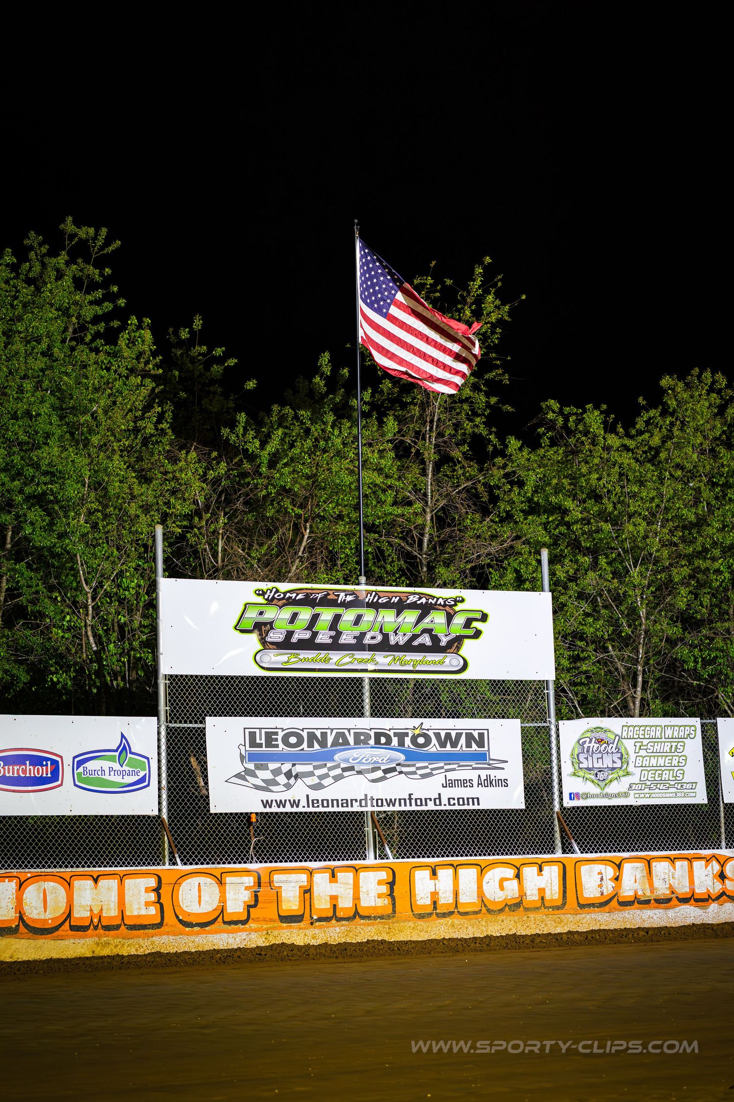 QRF Racing dirt track car at Potomac Speedway. High-speed motorsports action photography R&D by Fairfax-based Sporty-Clips Media.