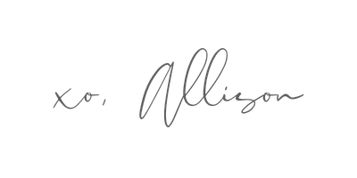 Handwritten cursive signature reading xo, Allison in elegant gray ink on white background.