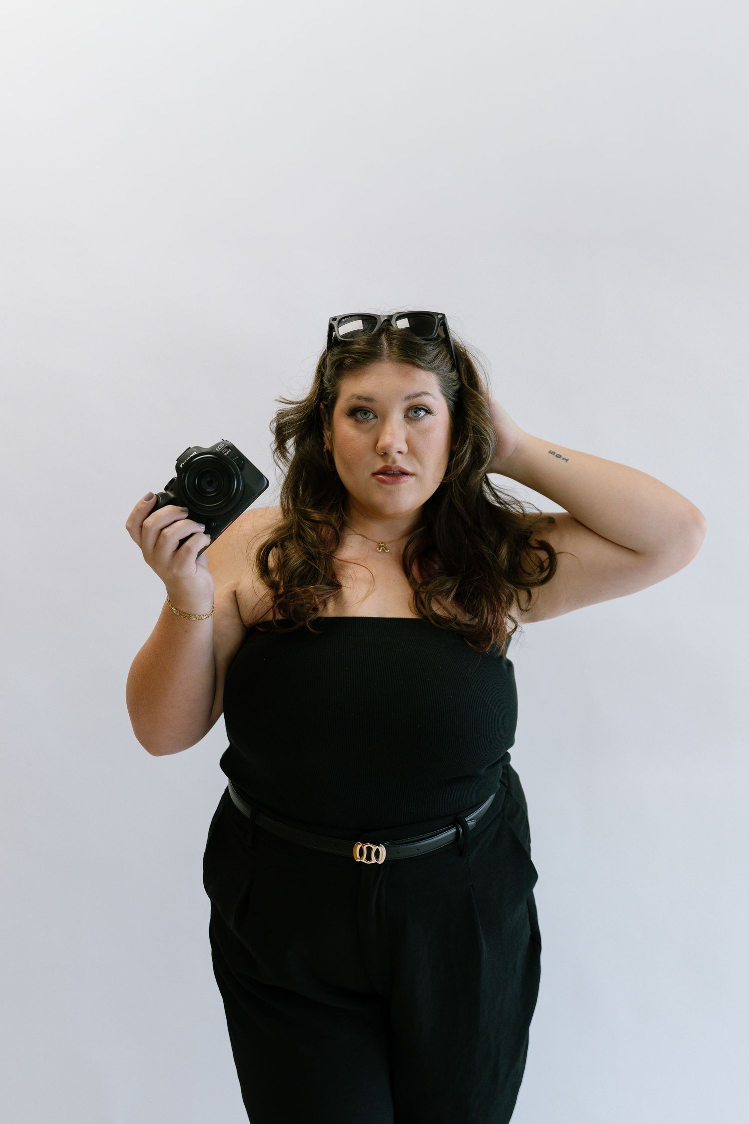 Based in Greensboro, North Carolina, I specialize in elegant documentary and editorial photography for weddings, engagements, and portraits