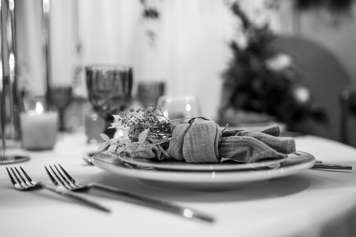 Photo table dressée noir et blanc - BAC. photographie