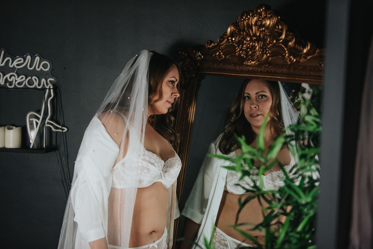 boudoir porträtt i spegel