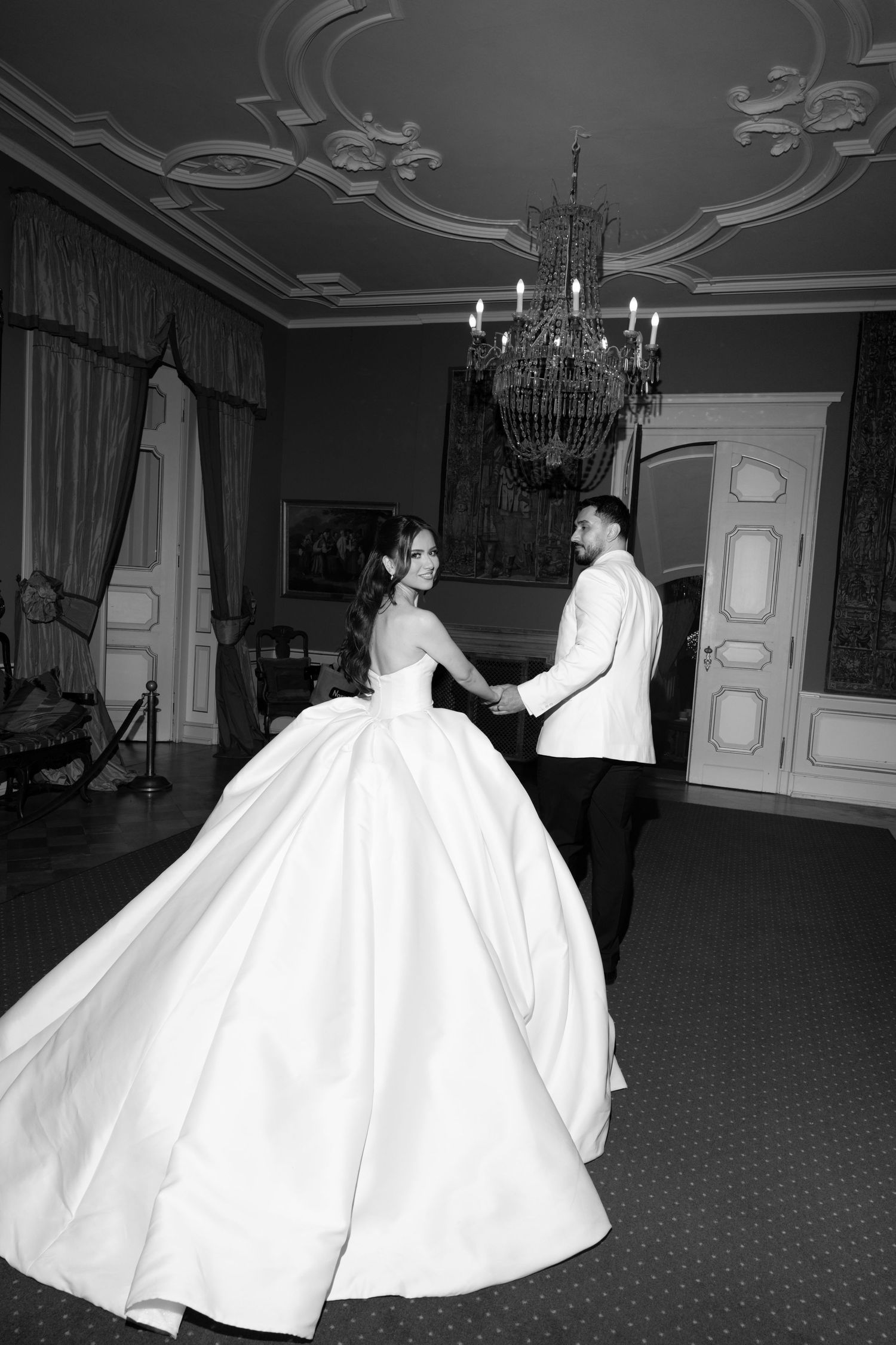 Italy Destination Wedding Villa Cetinale
Fine Art Luxury Wedding Toskana
Vogue Style Wedding Villa Cetinale
Fashion Inspired Wedding Tuscany
