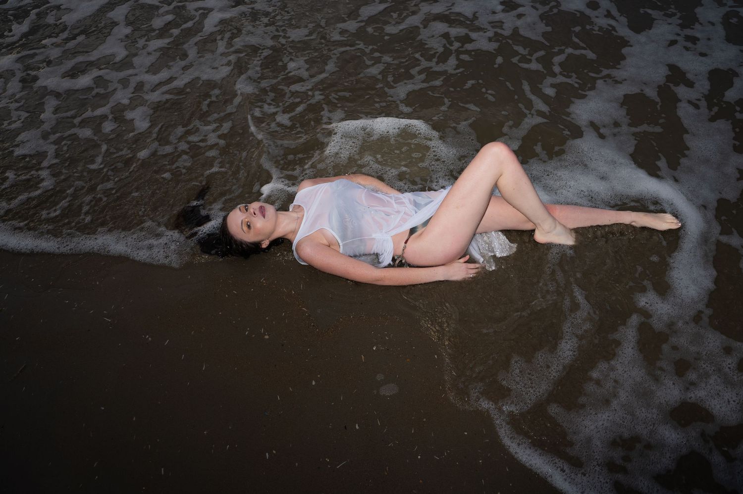 photo plage du nord dans l'eau , photographe femme confiance en soi