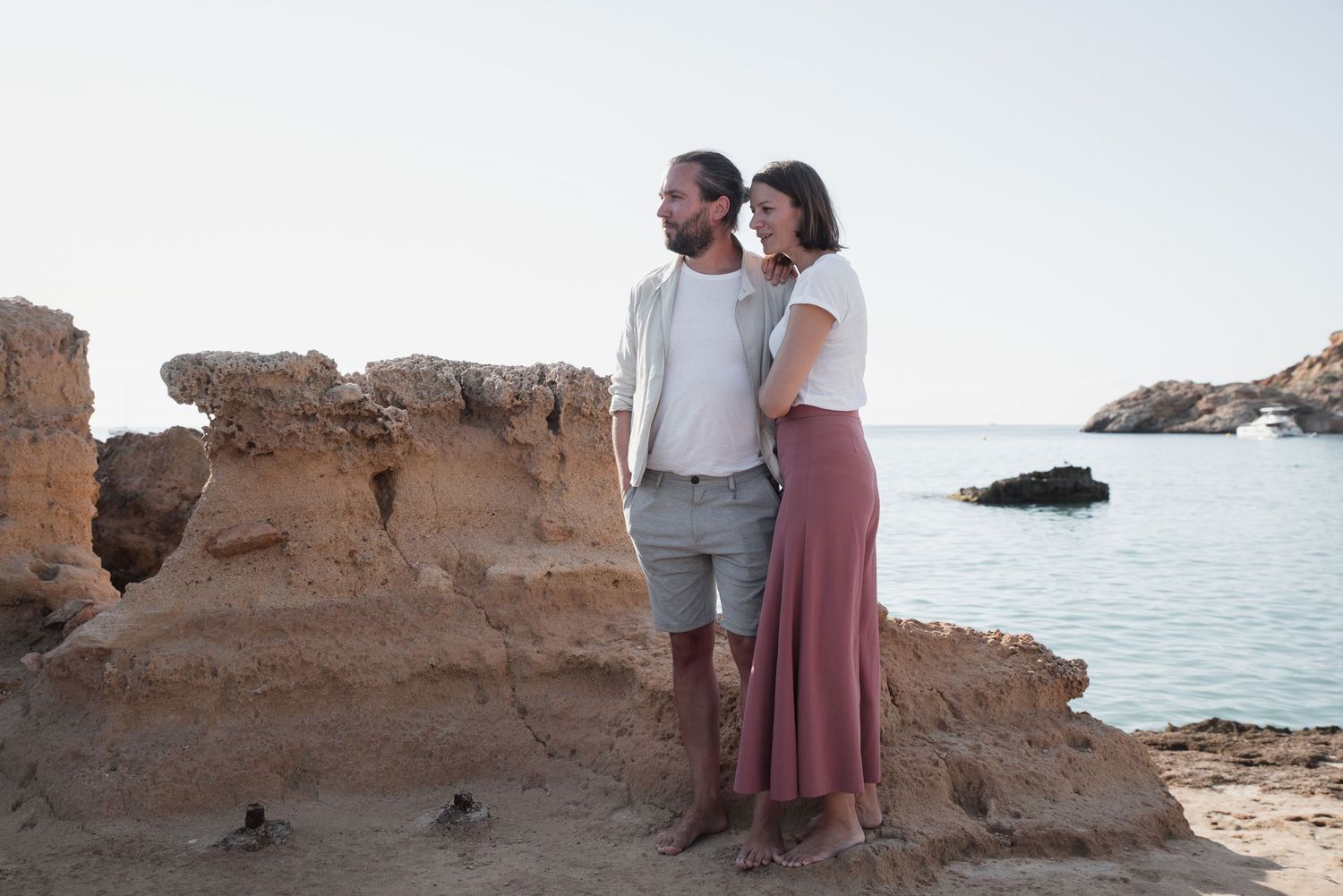 FOTOGRAFÍA PRE BODA. CAPTURANDO MOMENTOS EN UNA PLAYA DE IBIZA