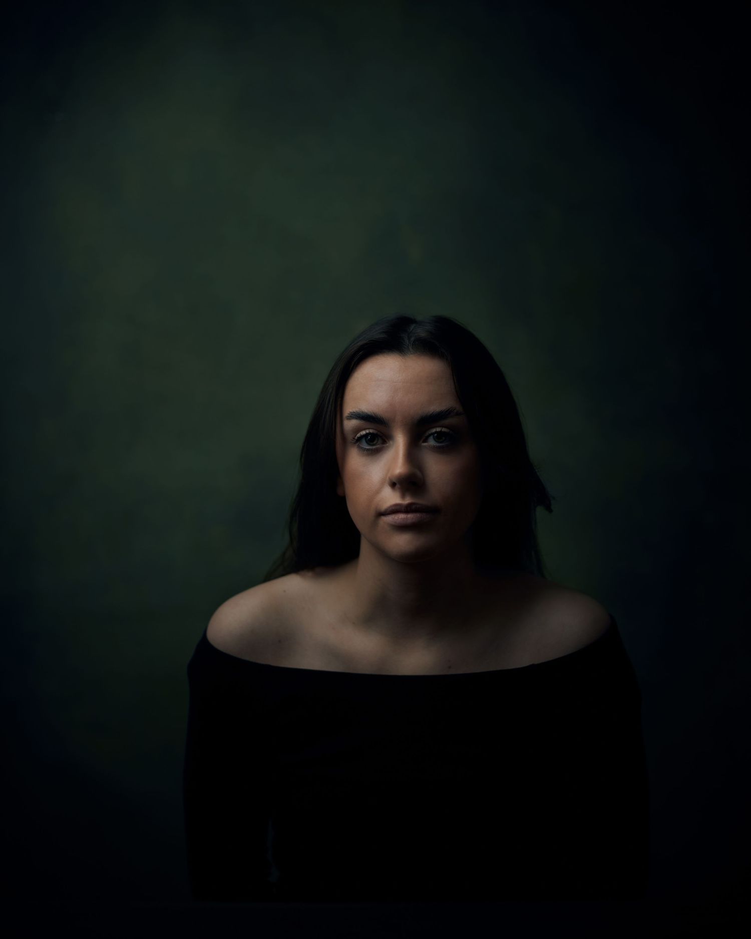 Dramatic and powerful low key female actor portrait by Geraint Todd Cardiff.