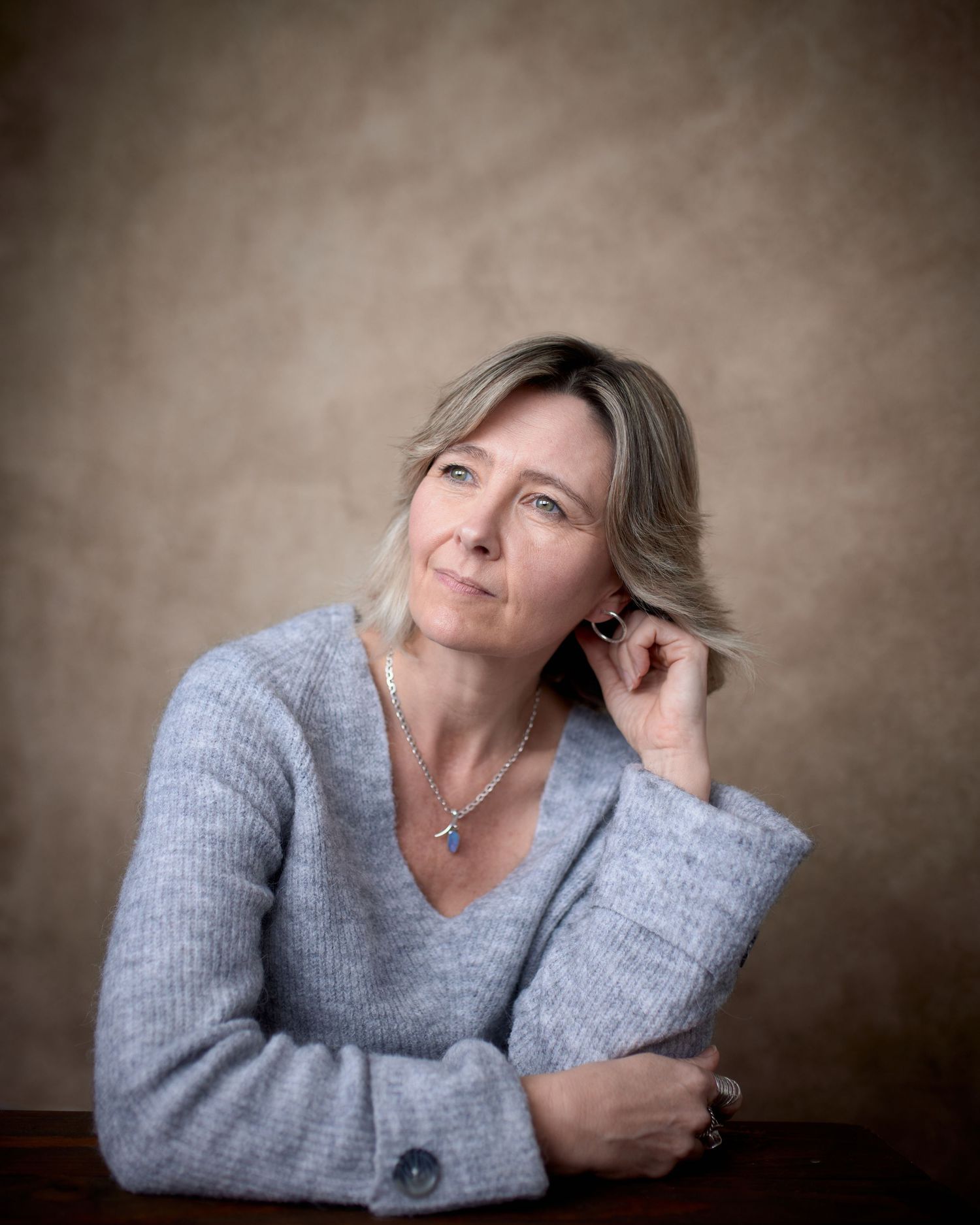 Reflective actor headshot of Noni Lewis. Soft lighting for academic casting. Cardiff headshot photographer Geraint Todd.