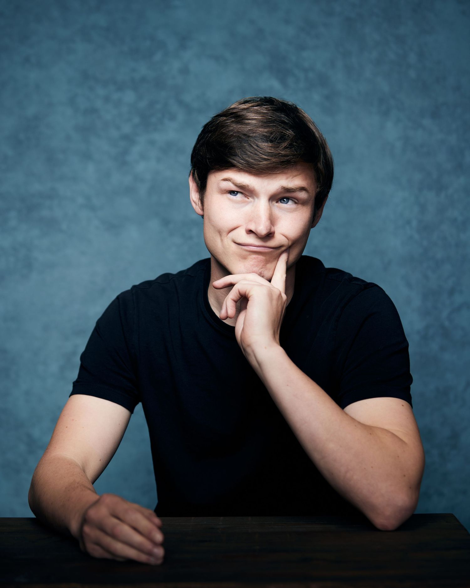 Warm and engaging male comedy actor headshot by Cardiff’s Geraint Todd.