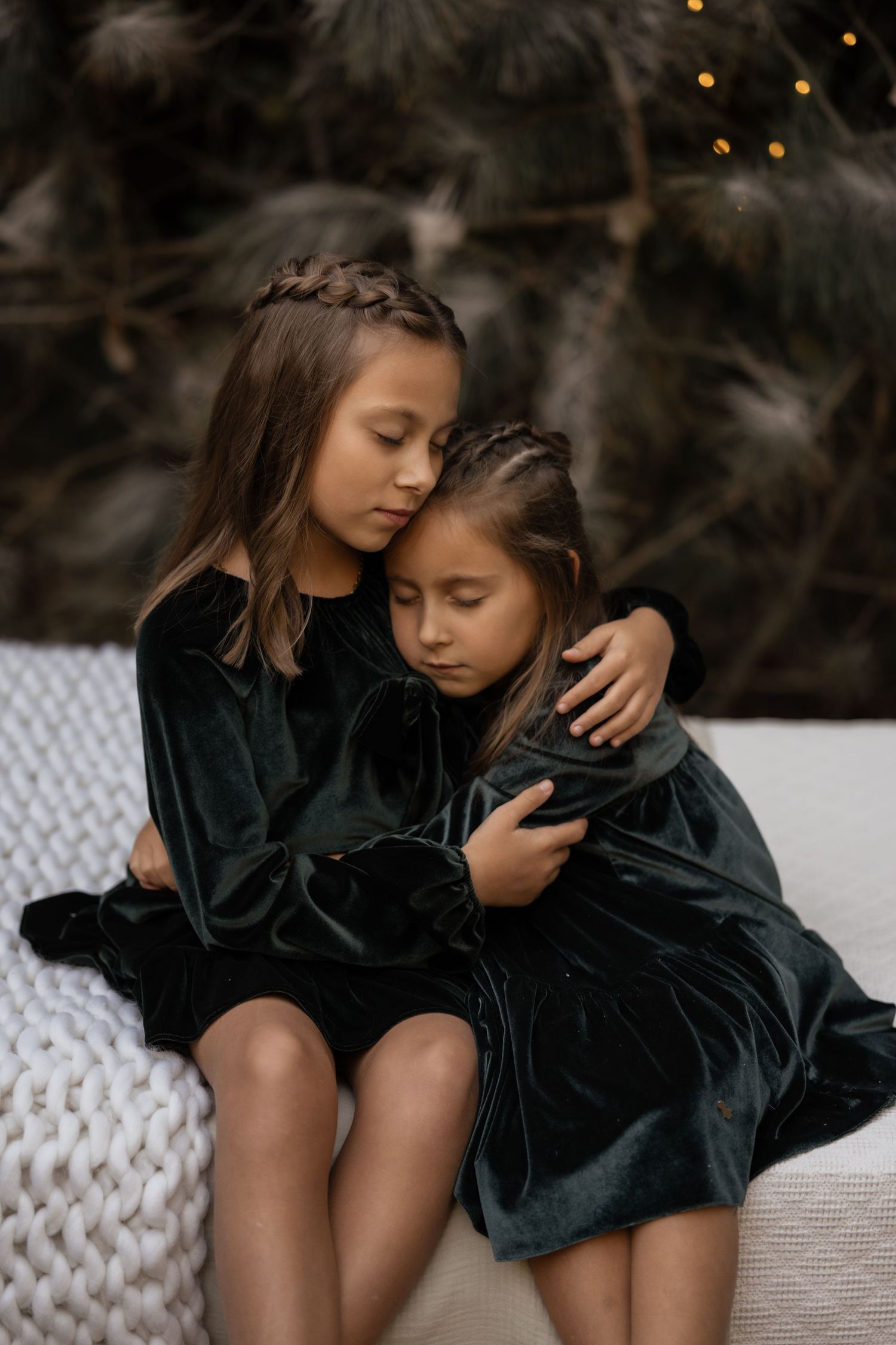 Fotografia natural e intemporal, captando momentos autênticos com sensibilidade, luz suave e composição elegante. Cada imagem revela emoções