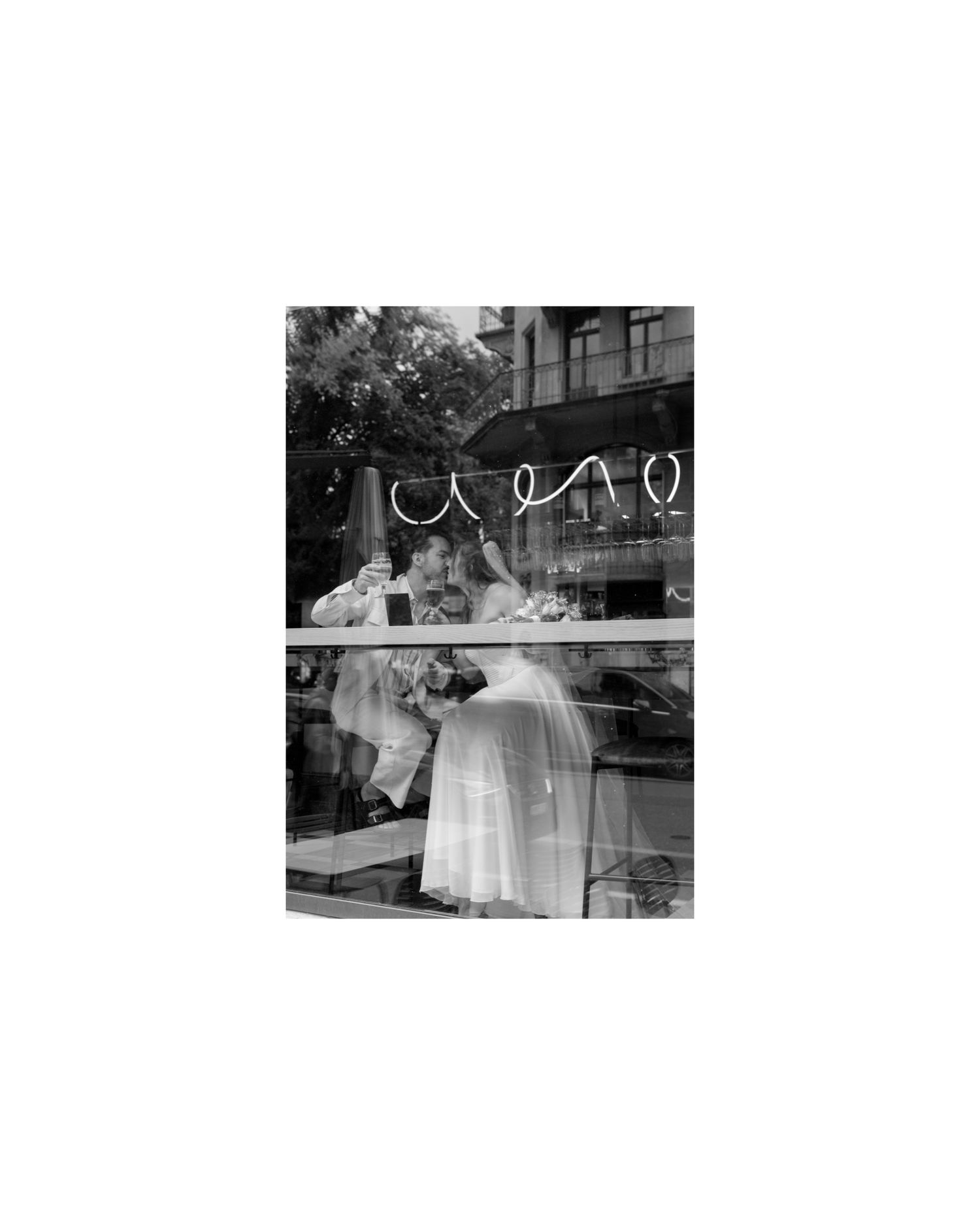 A black and white wedding photo collage showing romantic moments and the text 'PIZZA' in script lettering. La Bestia Luzern