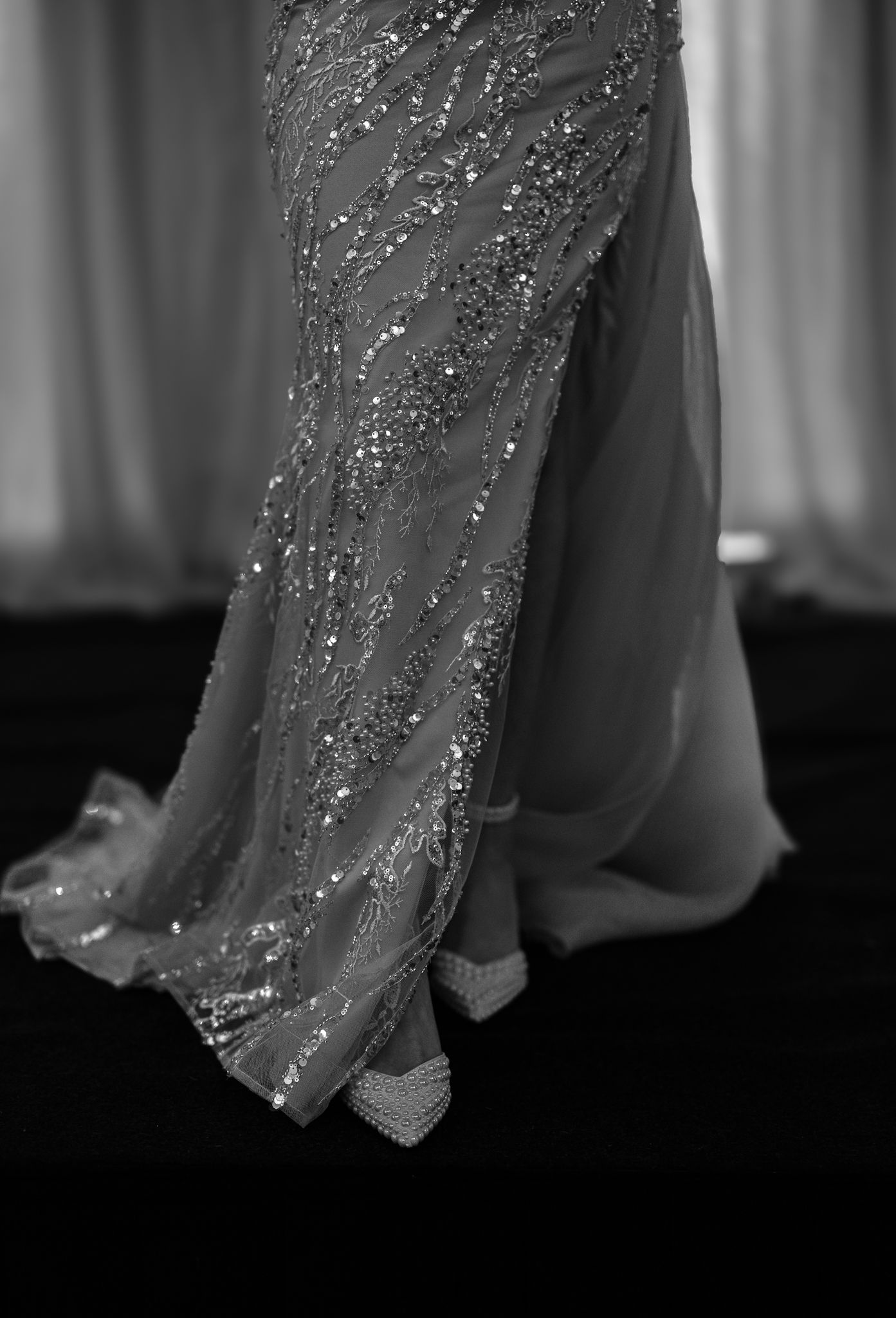High-end details of bride’s shoe and gown, captured by a editorial luxury Chicago wedding photographer at University Club of Chicago venue.
