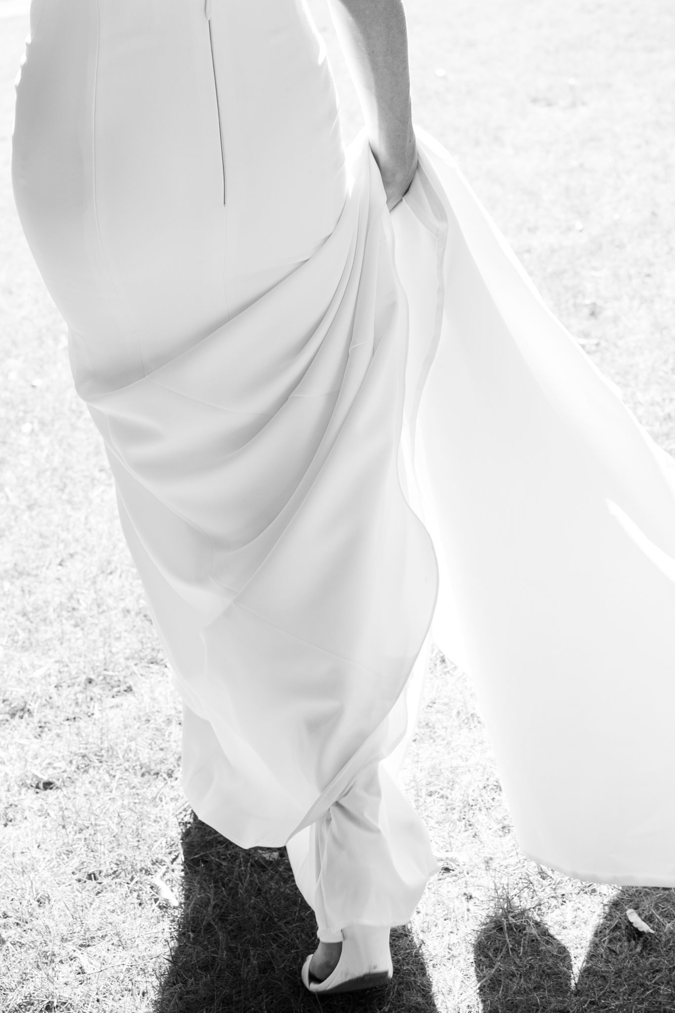 Fine art editorial wedding photos captured by Chicago wedding photographer, featuring elegant, stylish bridal portraits and details.