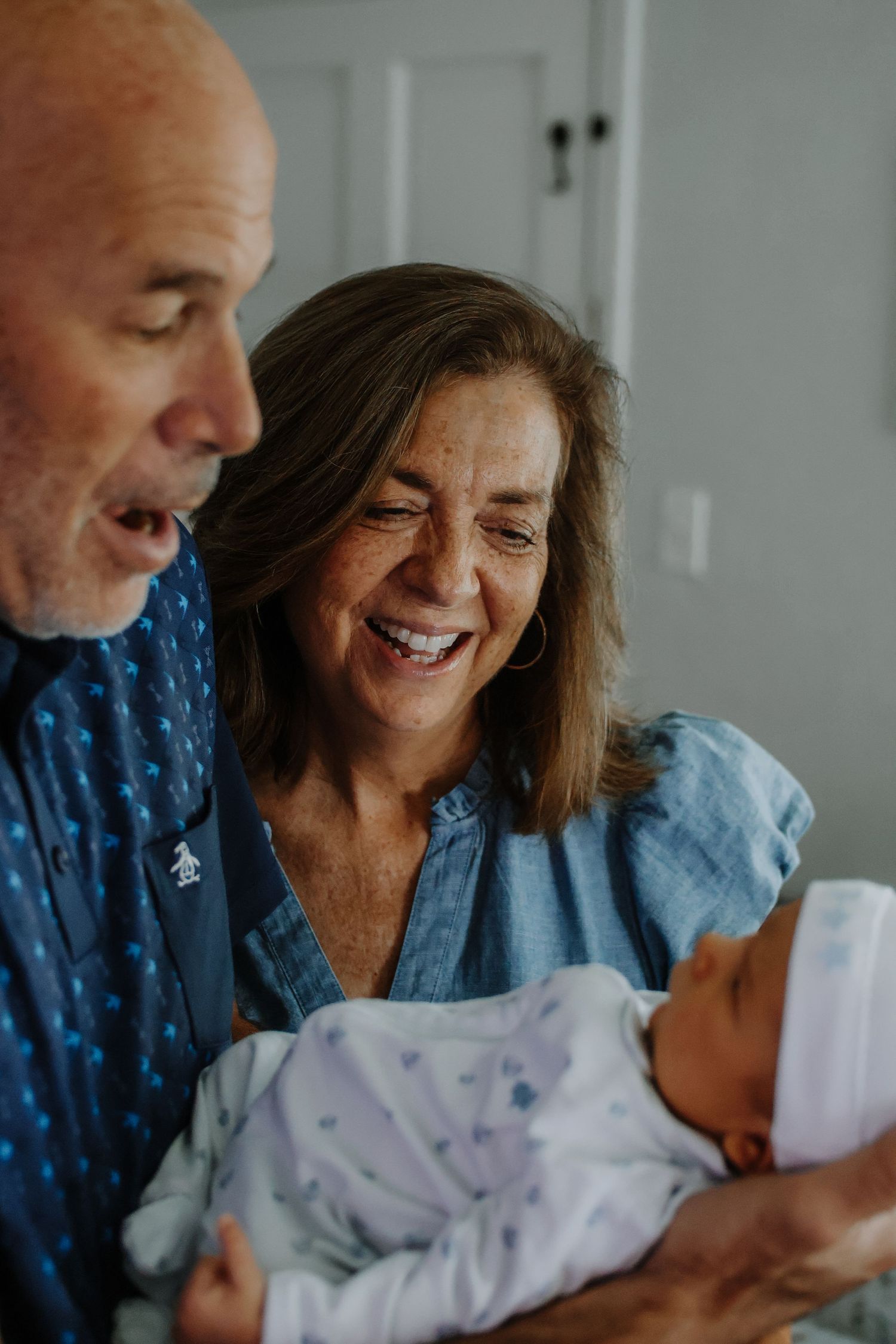 grandparent admiring grandkid orlando lifestyle photographer