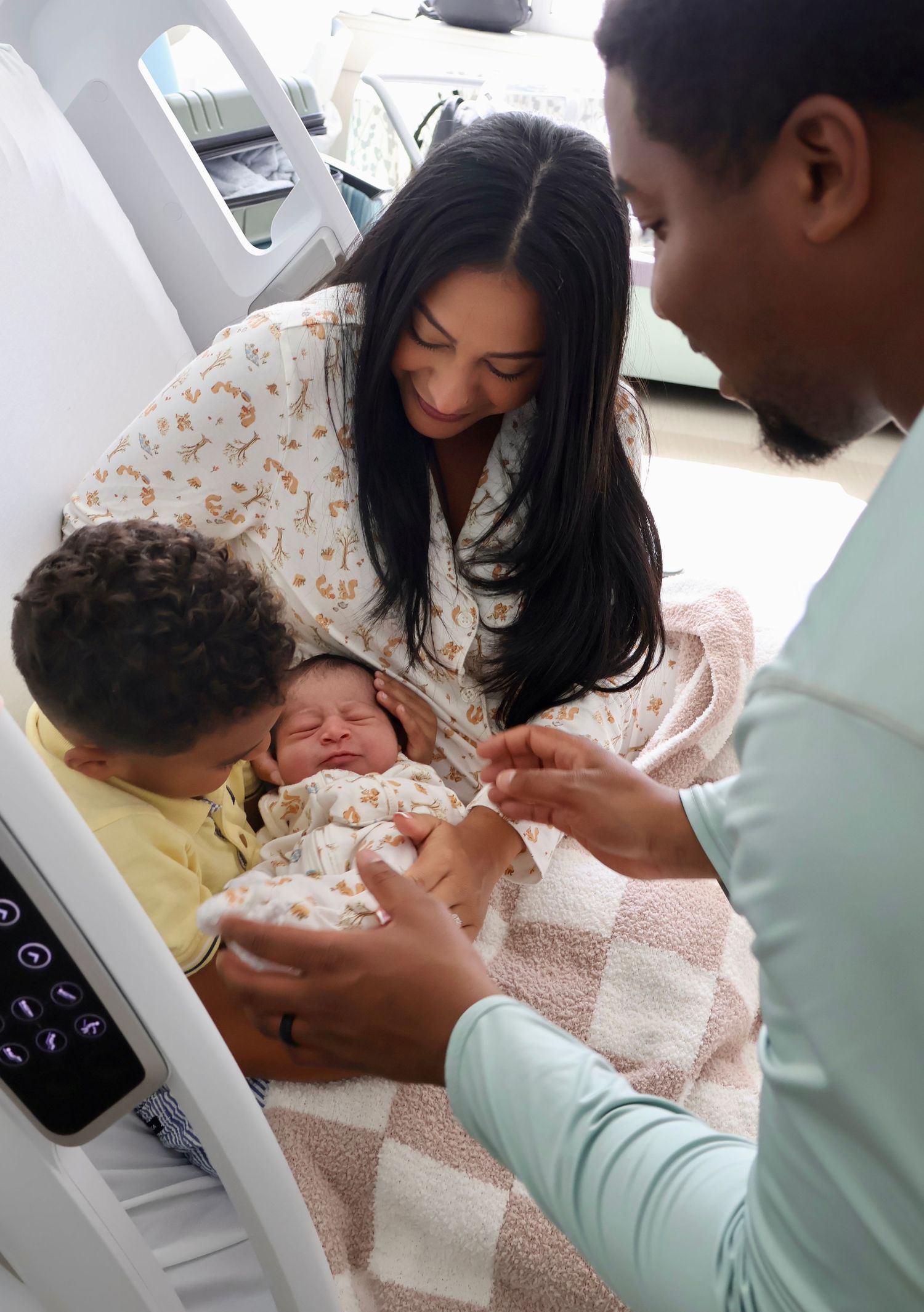 fresh 48 newborn photo session in orlando