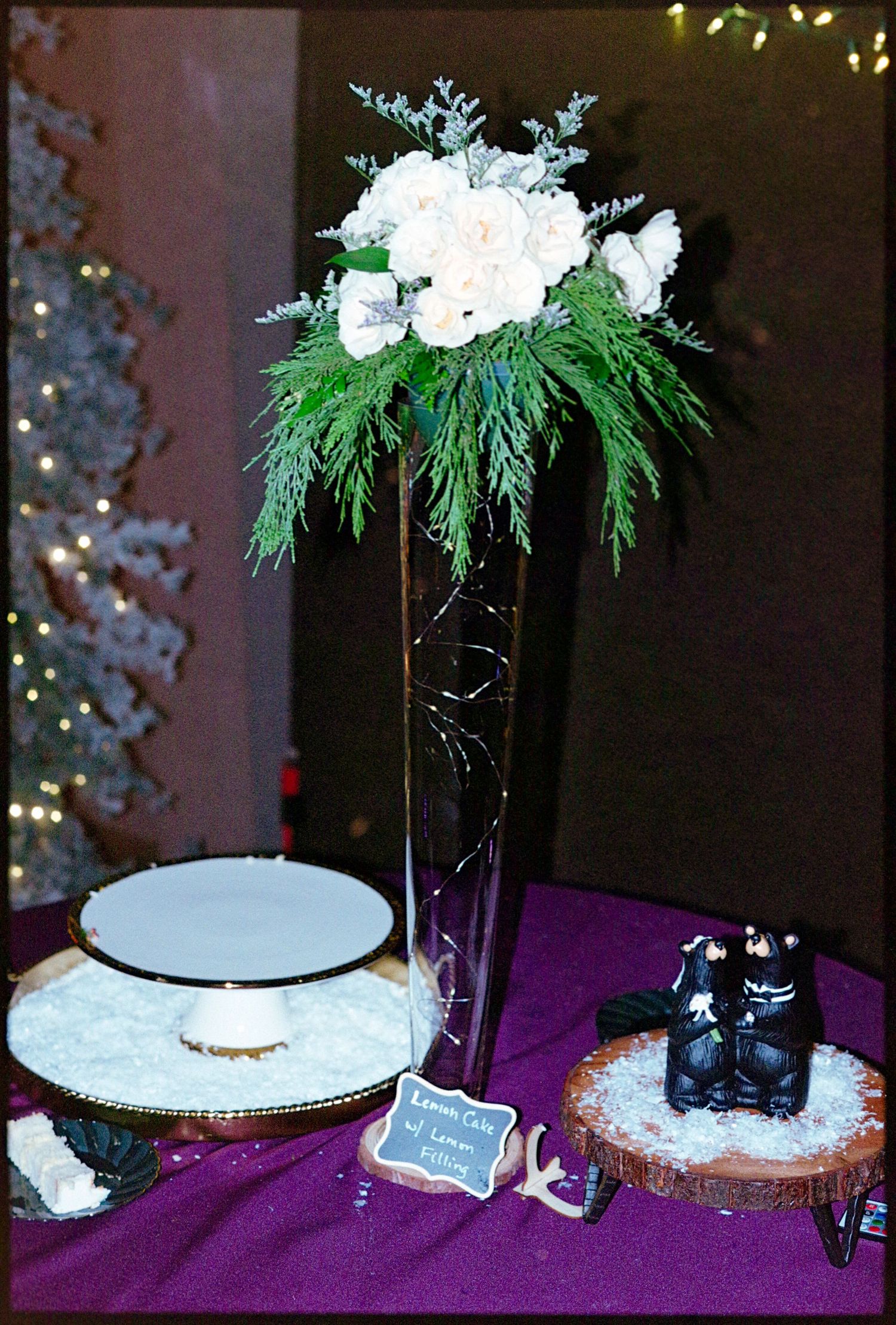©AnnaVonRiesenPhotography Wedding Photography | Film Color image of the floral arrangement at the reception.