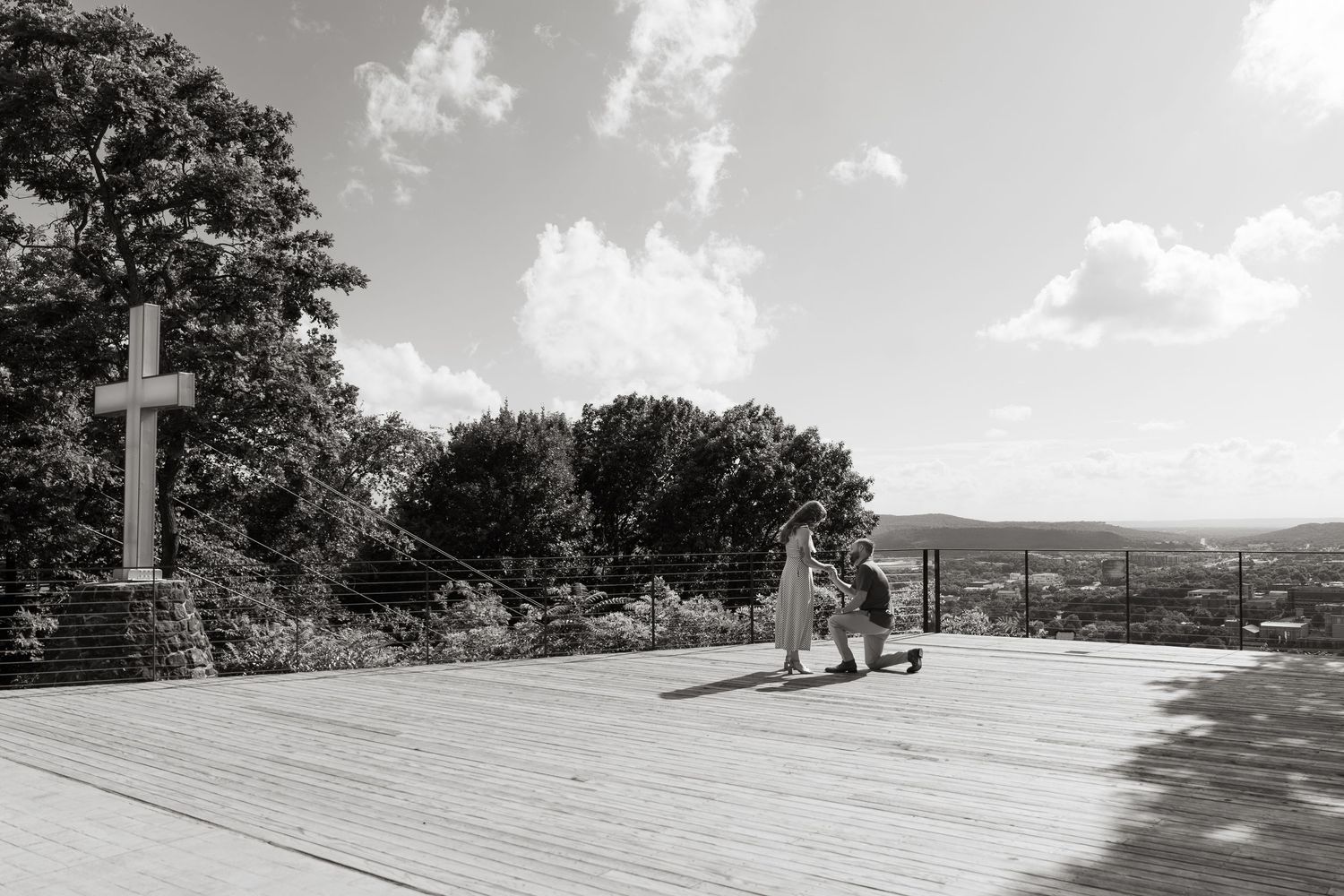 ©AnnaVonRiesenPhotography Engagement Photography | B&W image of a couple getting engaged.