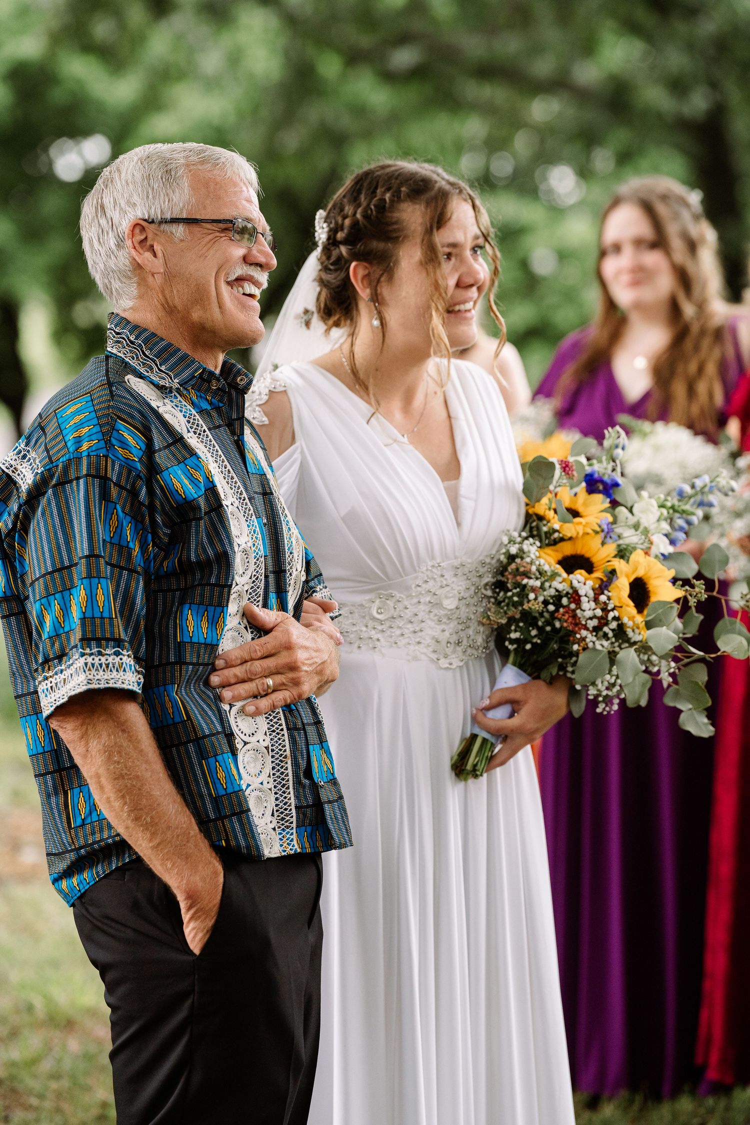 ©AnnaVonRiesenPhotography Wedding Photography | Color image of the bride & her father smiling together.