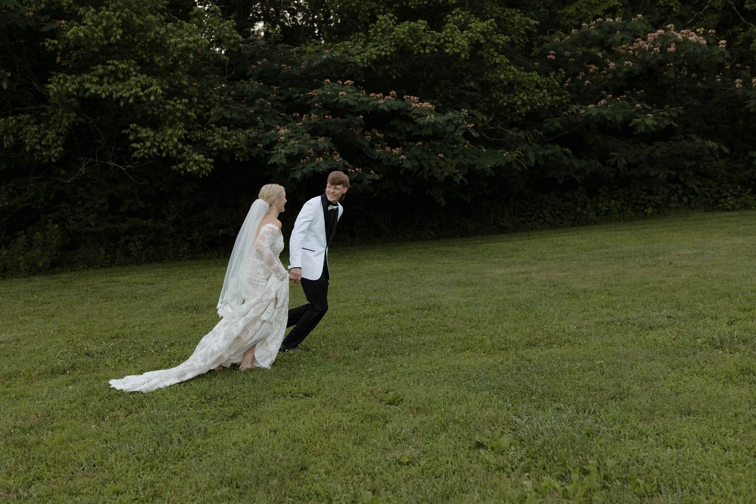 Natural outdoor maternity photography session in a peaceful wooded setting.
