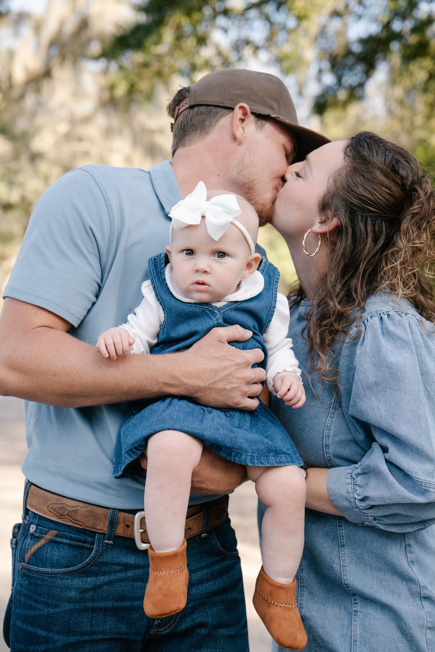 Photographer in Okeechobee. Portrait, Couple, Lifestyle, and Family Photographer in Okeechobee Florida.