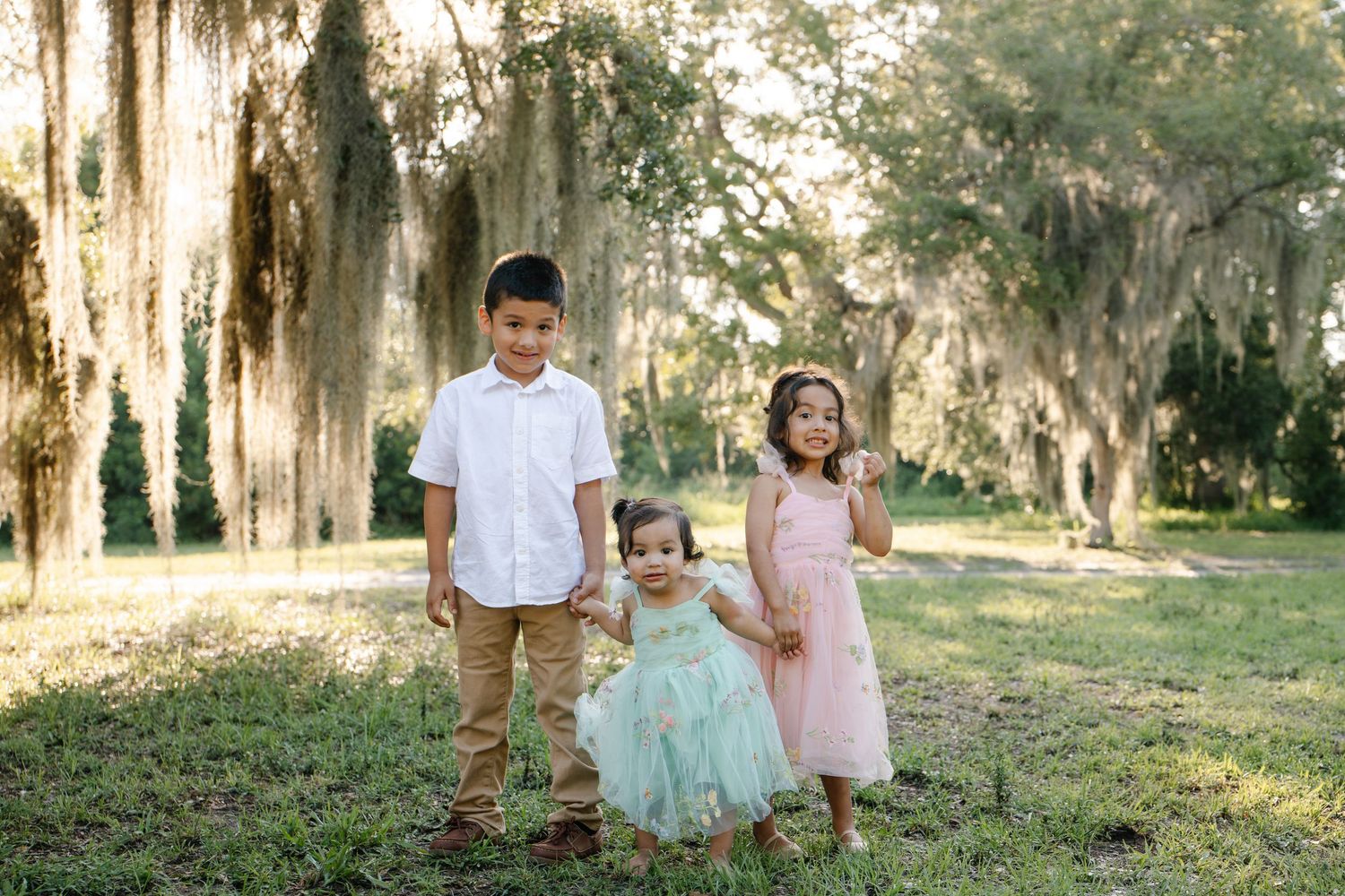 Photographer in Okeechobee. Portrait, Couple, Lifestyle, and Family Photographer in Okeechobee Florida.