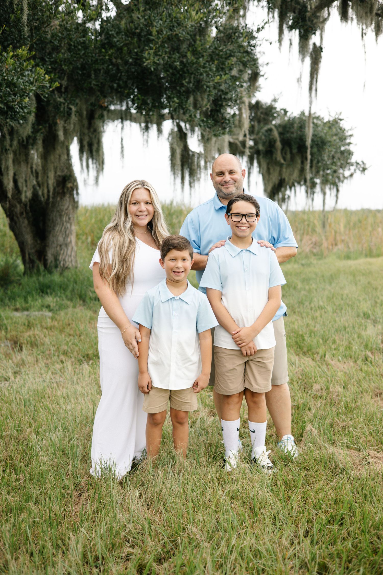 Photographer in Okeechobee. Portrait, Couple, Lifestyle, and Family Photographer in Okeechobee Florida.