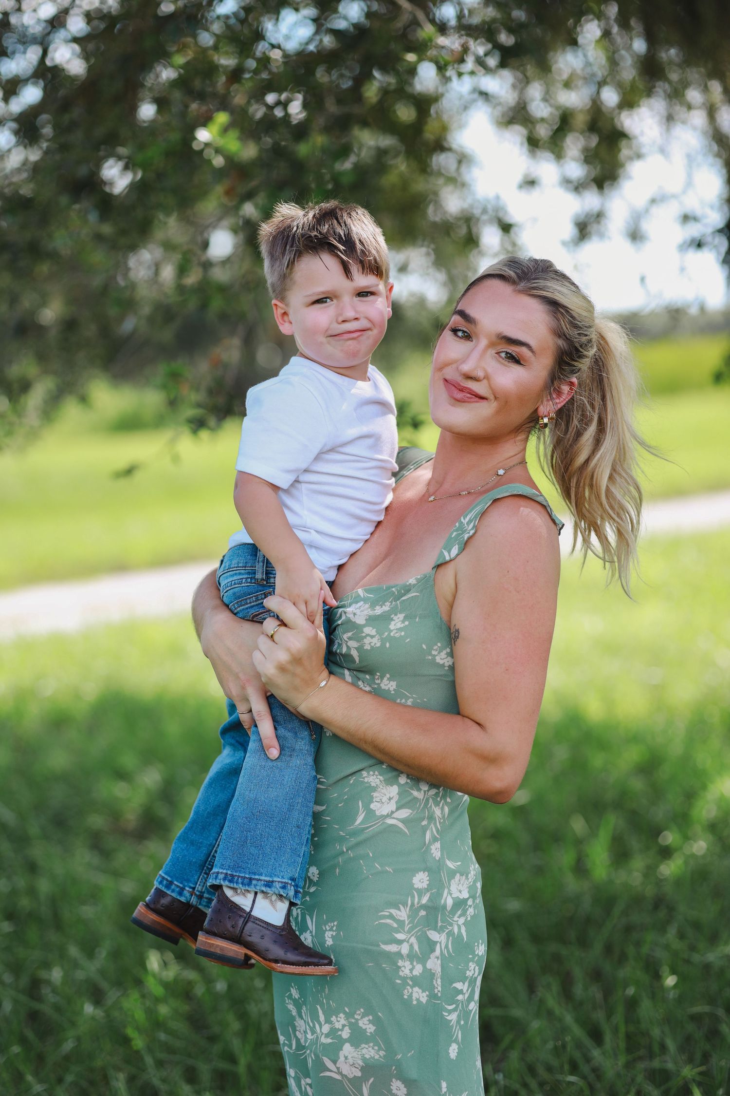 Portrait photography session in Okeechobee, Florida capturing natural light outdoor portraits
