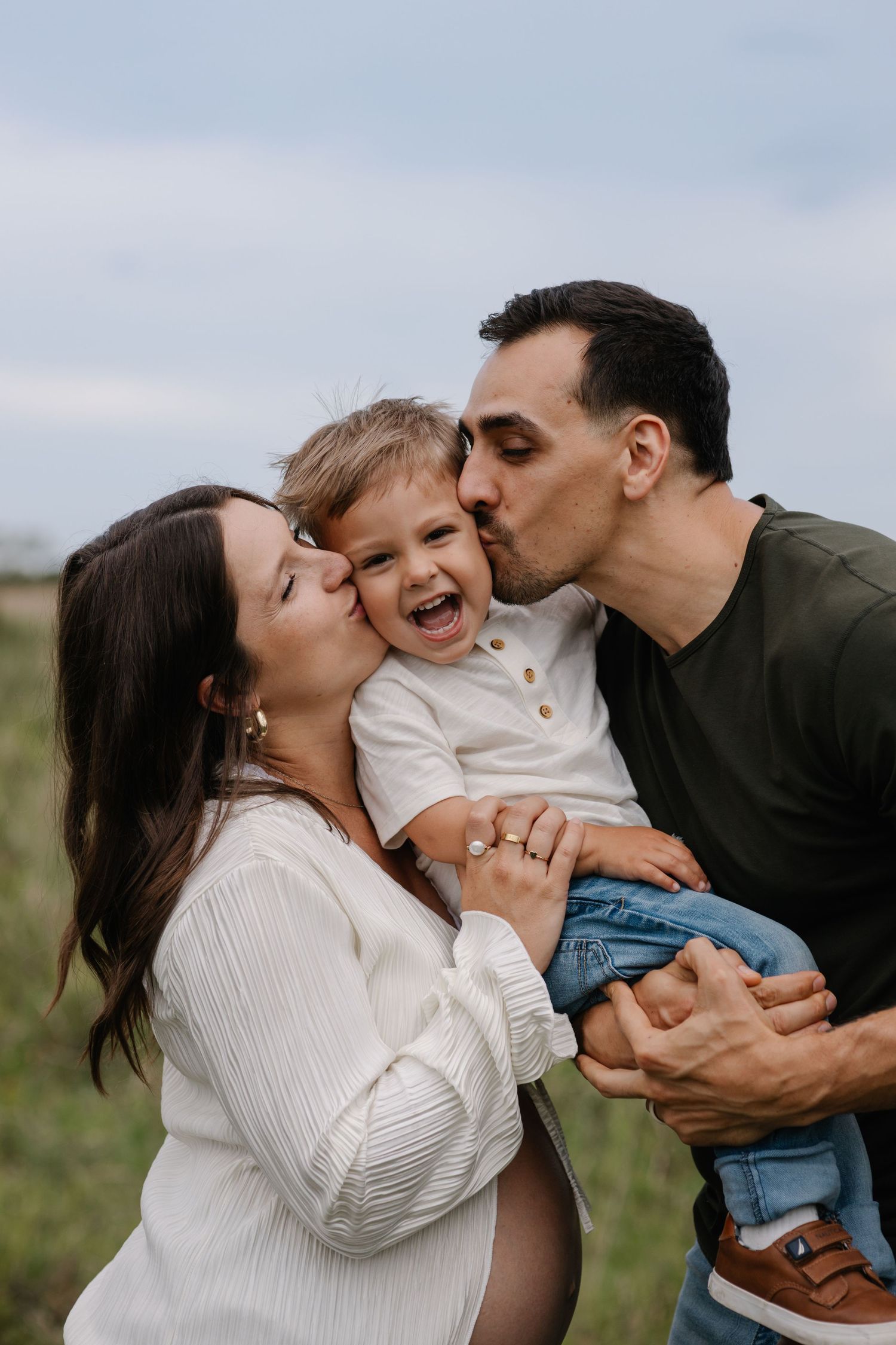 Photographer in Okeechobee. Portrait, Couple, Lifestyle, and Family Photographer in Okeechobee Florida.