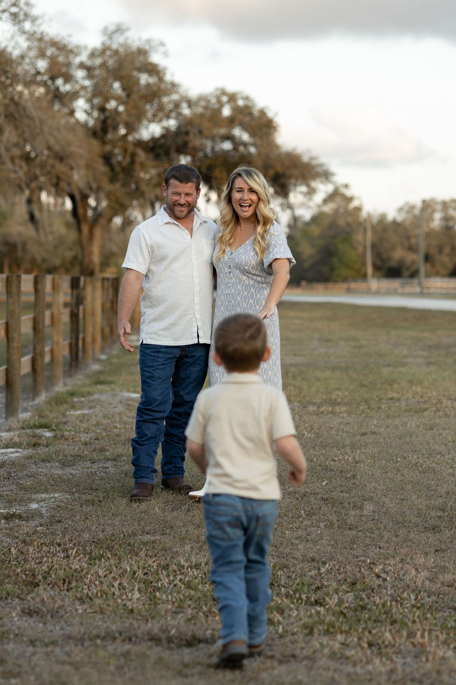 Photographer in Okeechobee. Portrait, Couple, Lifestyle, and Family Photographer in Okeechobee Florida.