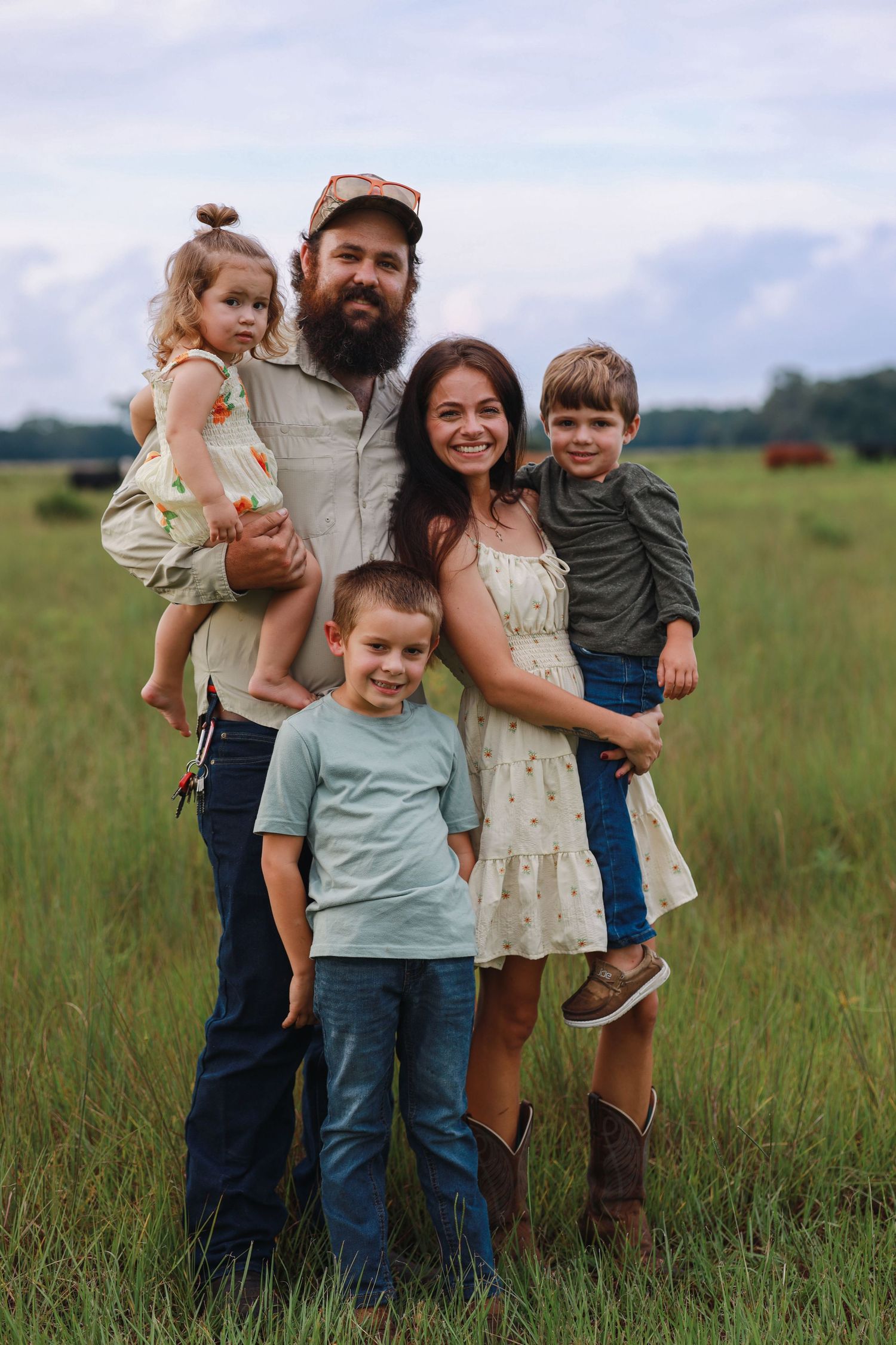 Portrait photography session in Okeechobee, Florida capturing natural light outdoor portraits
