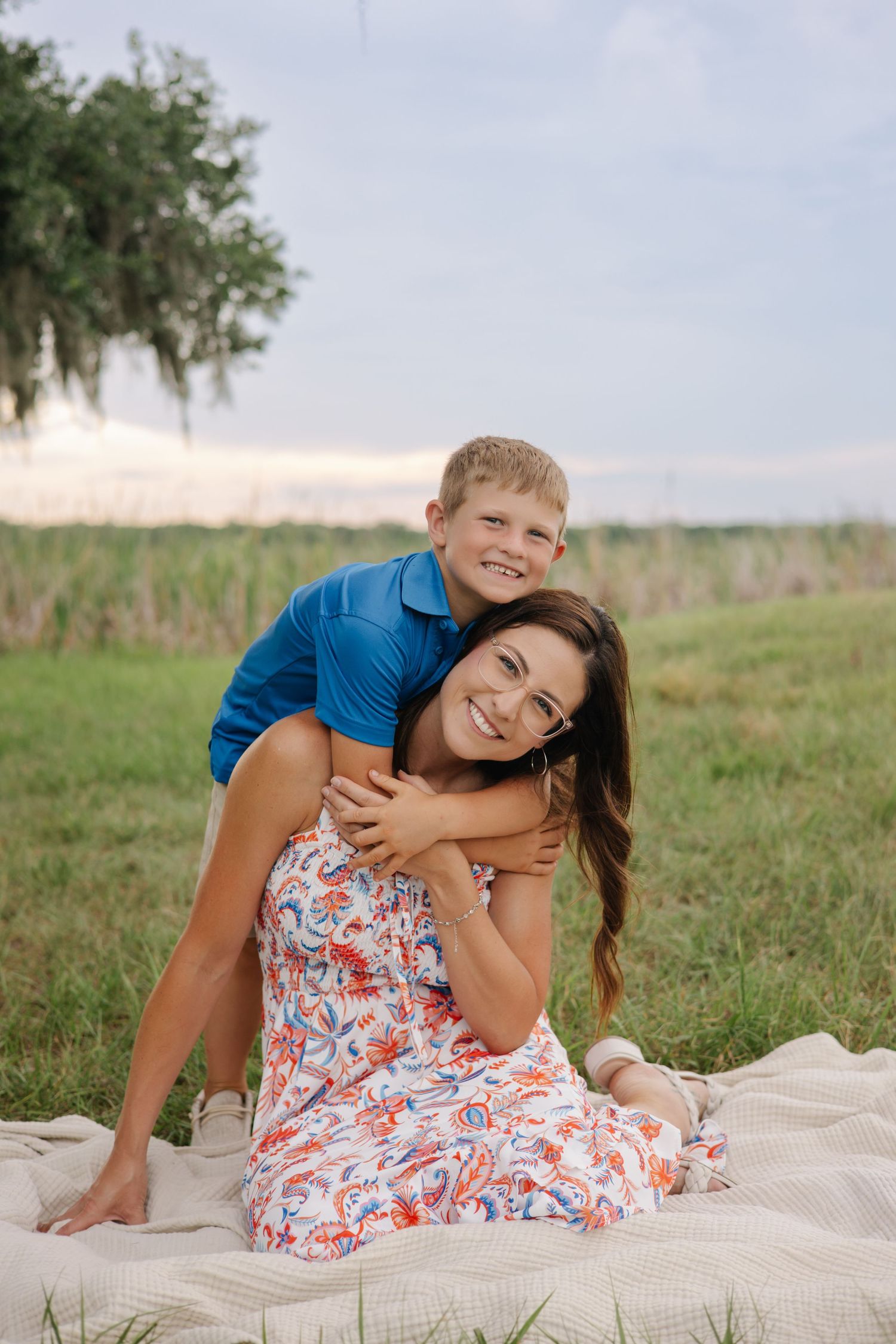 Photographer in Okeechobee. Portrait, Couple, Lifestyle, and Family Photographer in Okeechobee Florida.