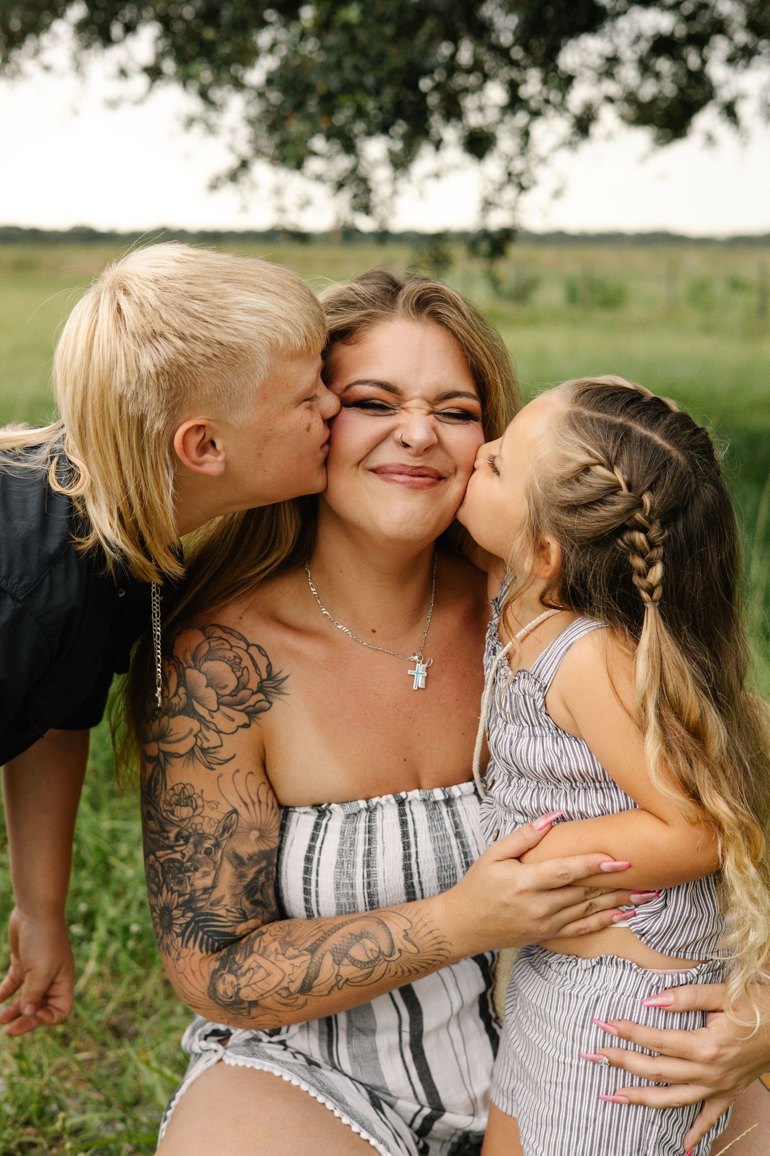 Photographer in Okeechobee. Portrait, Couple, Lifestyle, and Family Photographer in Okeechobee Florida.