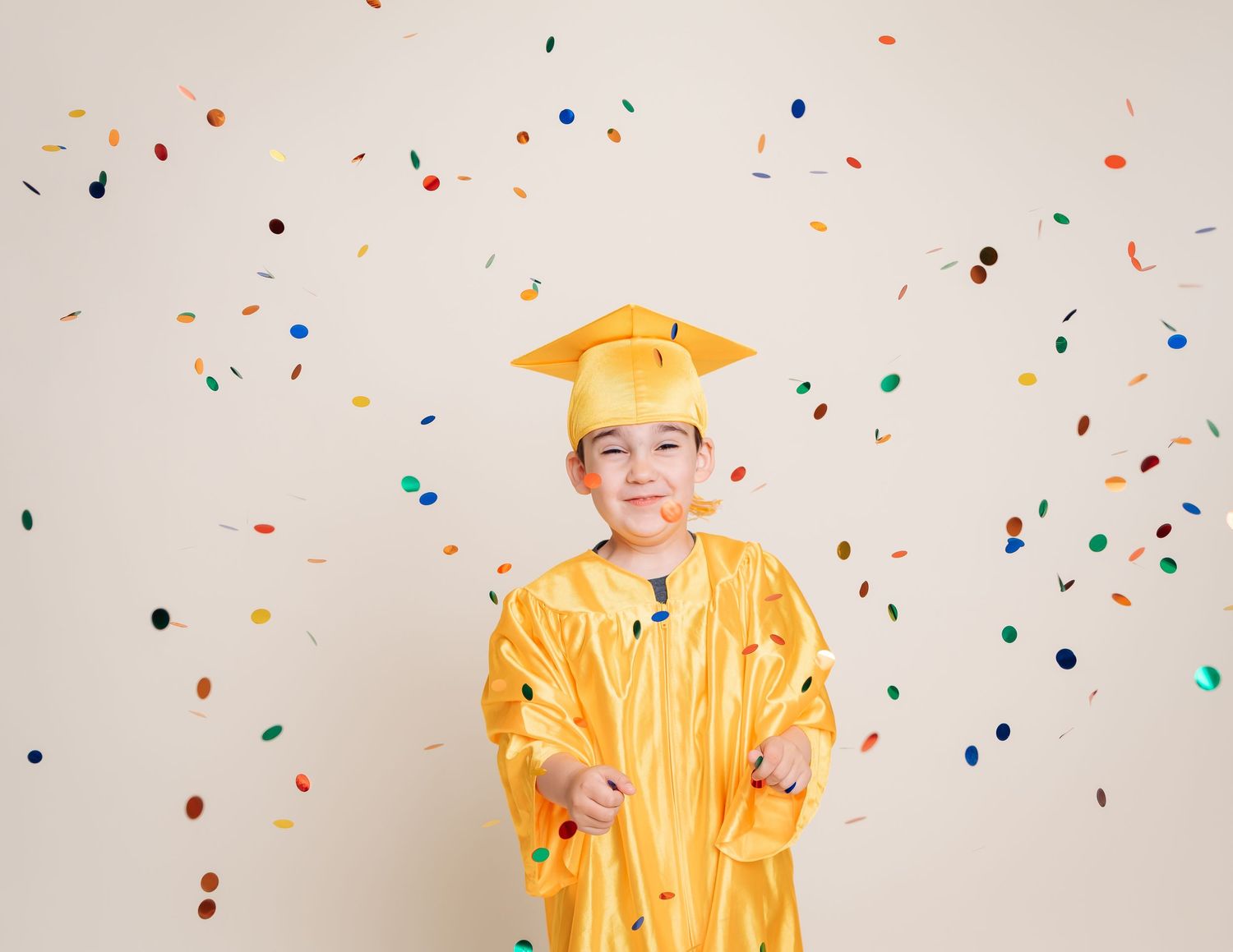 Graduation Photographer, Photographer, Fine Art Portraiture, Pet Photographer, Birthday Photographer, Traveling Photographer, Smashcake