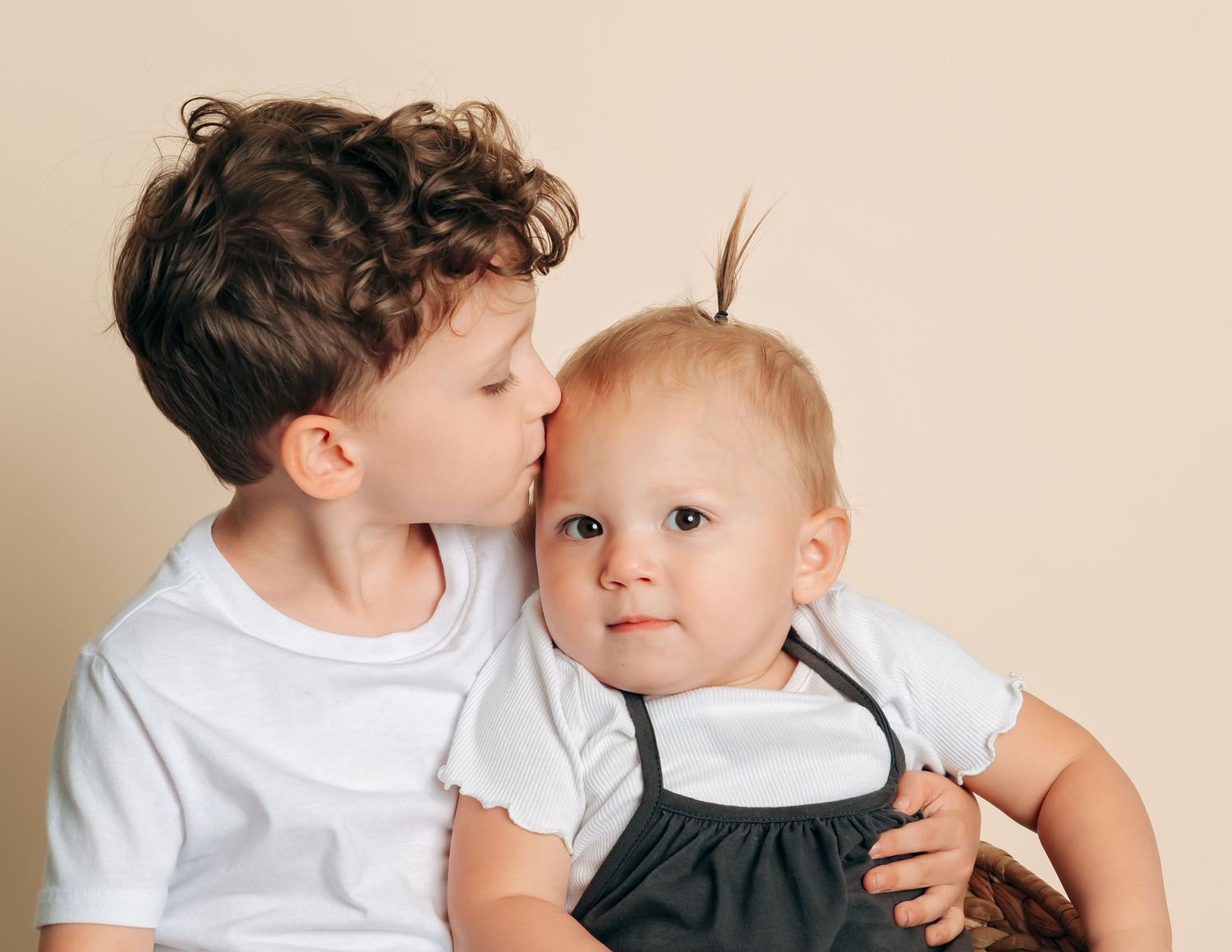 Milestone photography, Studio Photography, Family Photography, Child Portraiture, Fine Art Photography, Professional Photographer,