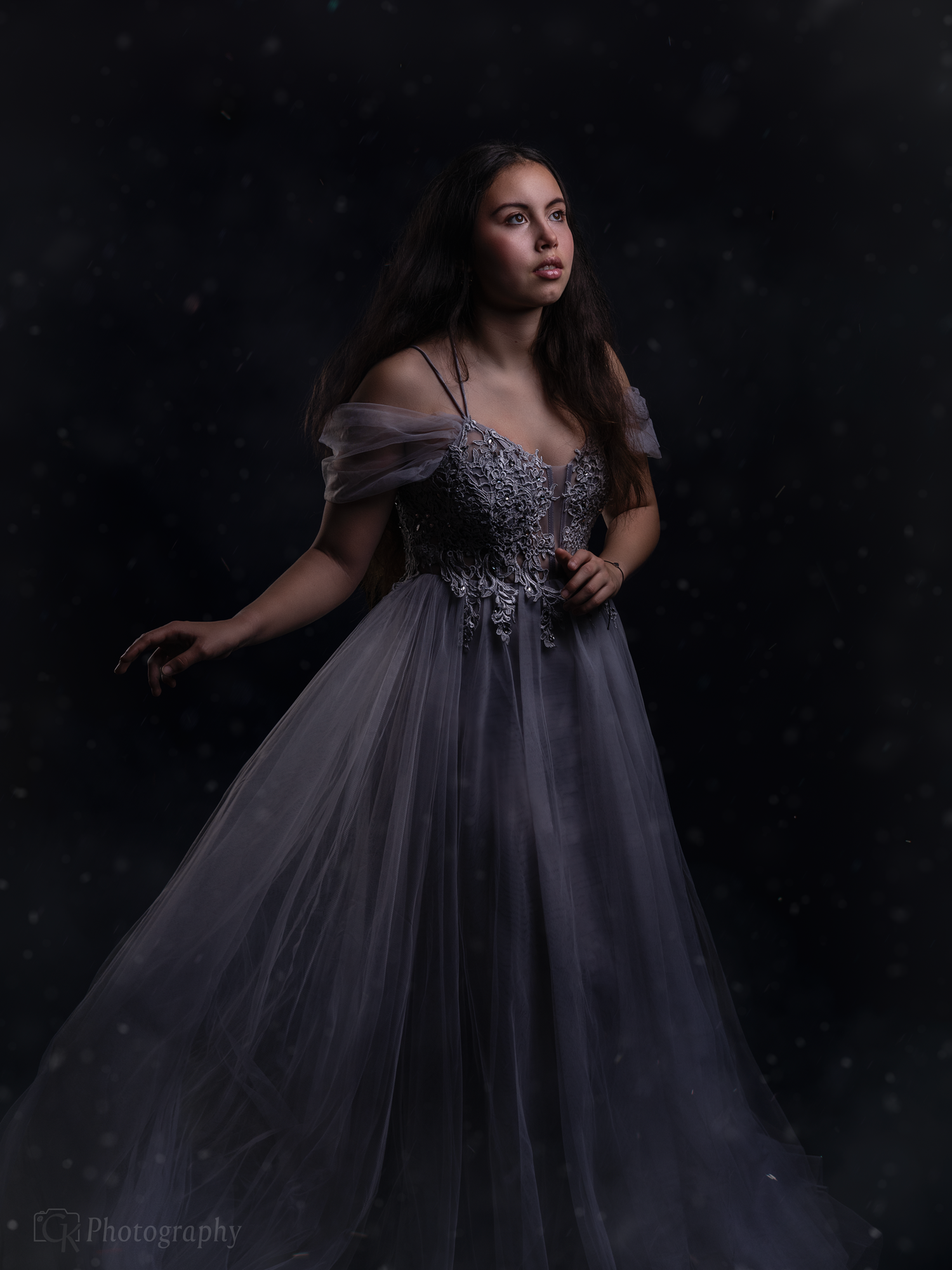 Professionele beauty portretfoto met cinematic belichting