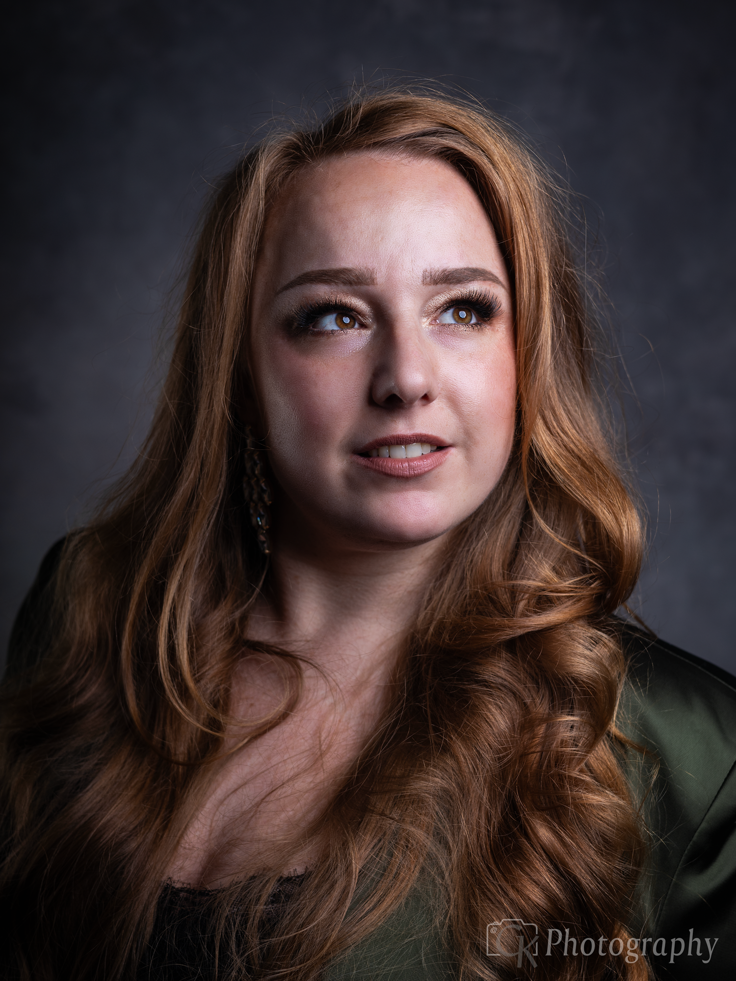 Elegante portretfoto gemaakt in fotostudio in Drenthe