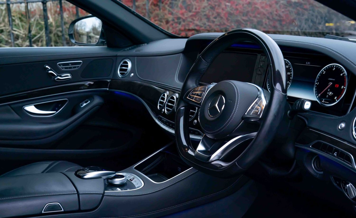 front interior of the Mercedes wedding car